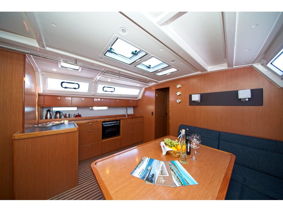 Bavaria 46 CN — photo 12
