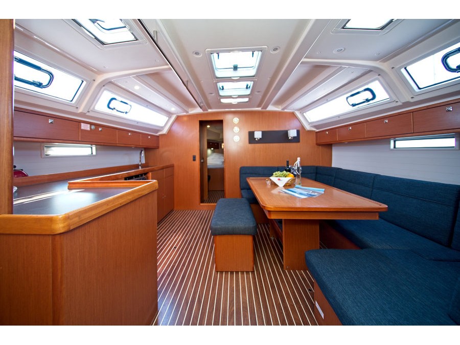 Bavaria 46 CN — photo 3