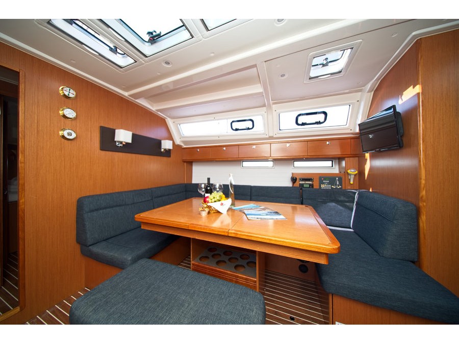 Bavaria 46 CN — photo 6