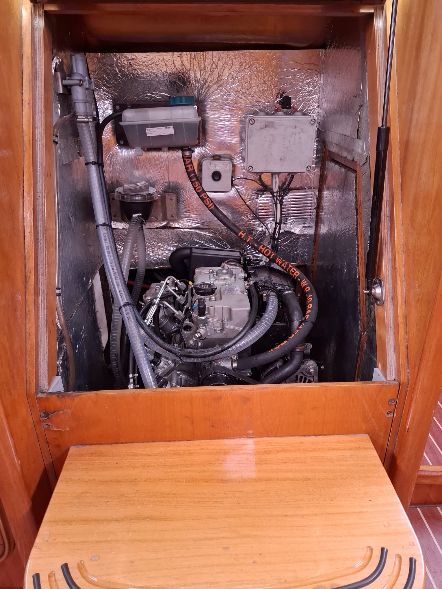 Bavaria 33 Cruiser — photo 6