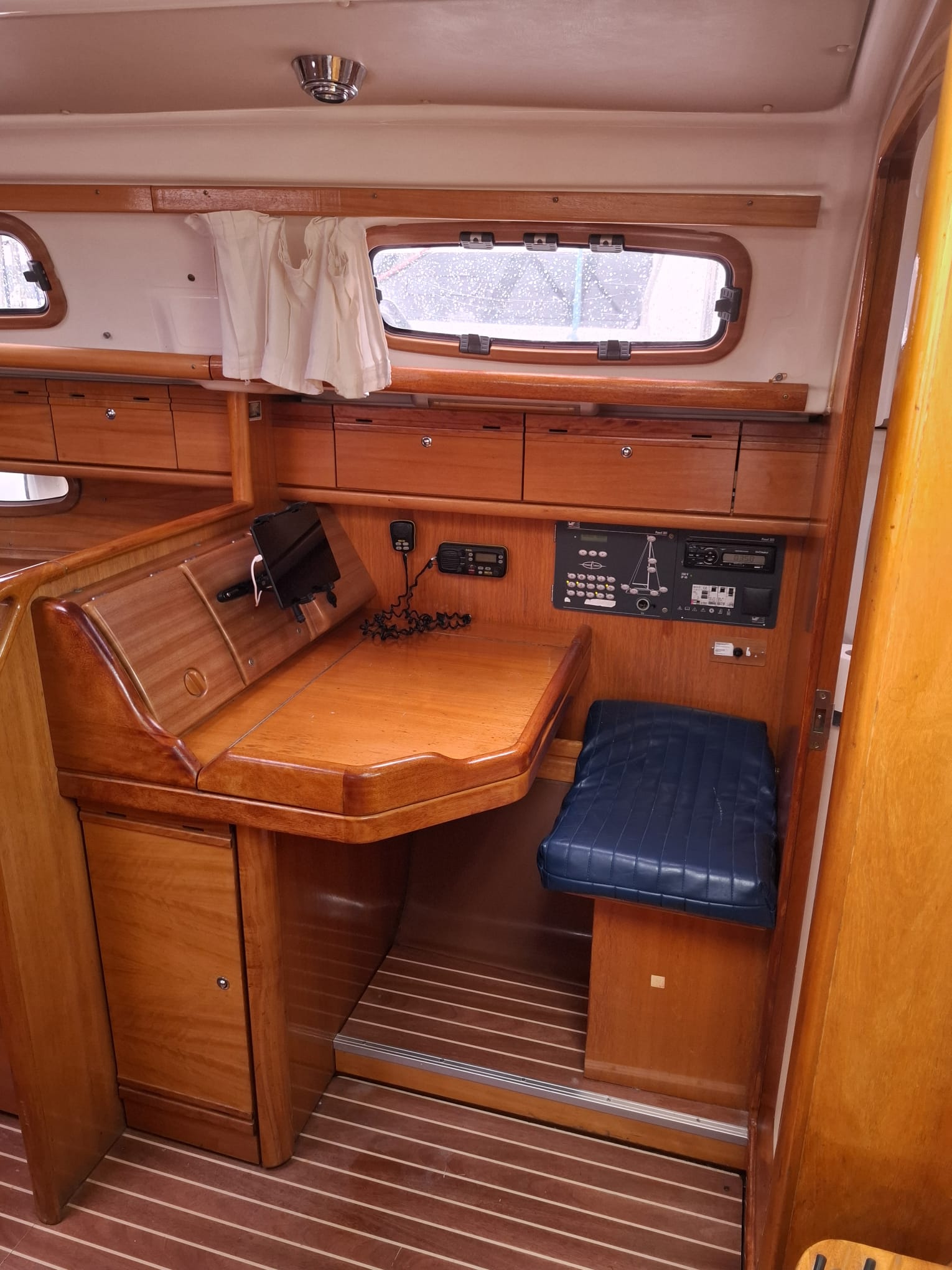 Bavaria 33 Cruiser — photo 7