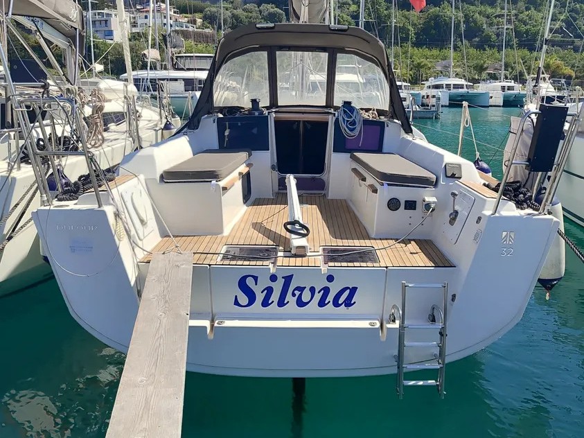 Dufour 32 — photo 1