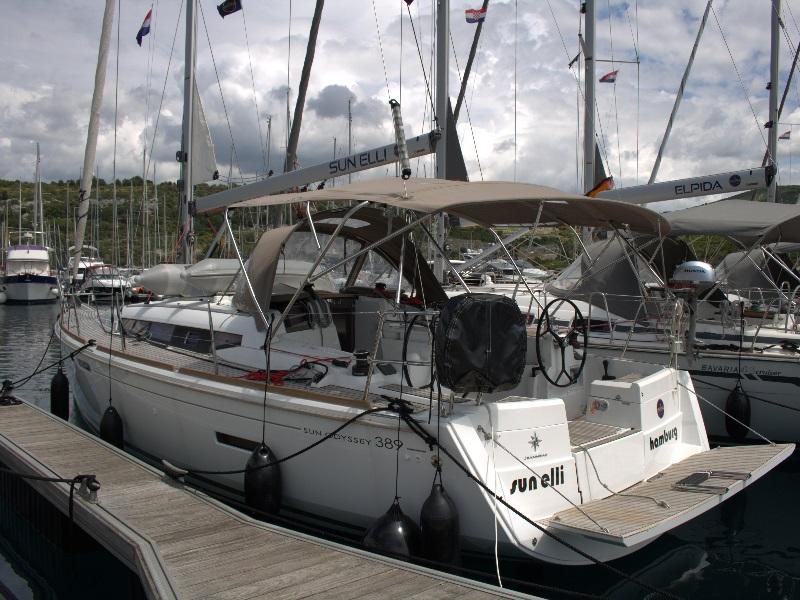 SUN ODYSSEY 389 — photo 345