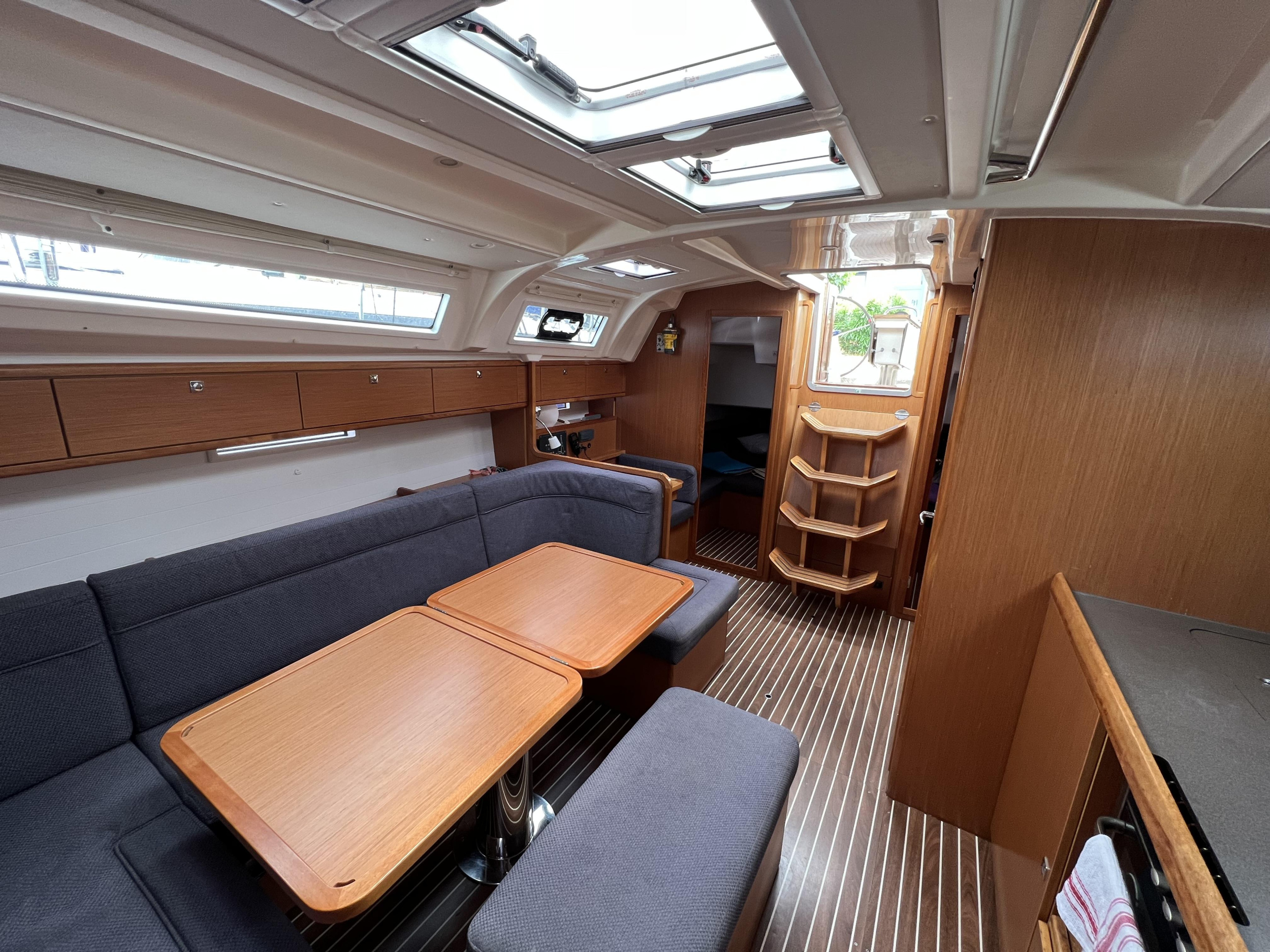 Bavaria 41 Cruiser — photo 10