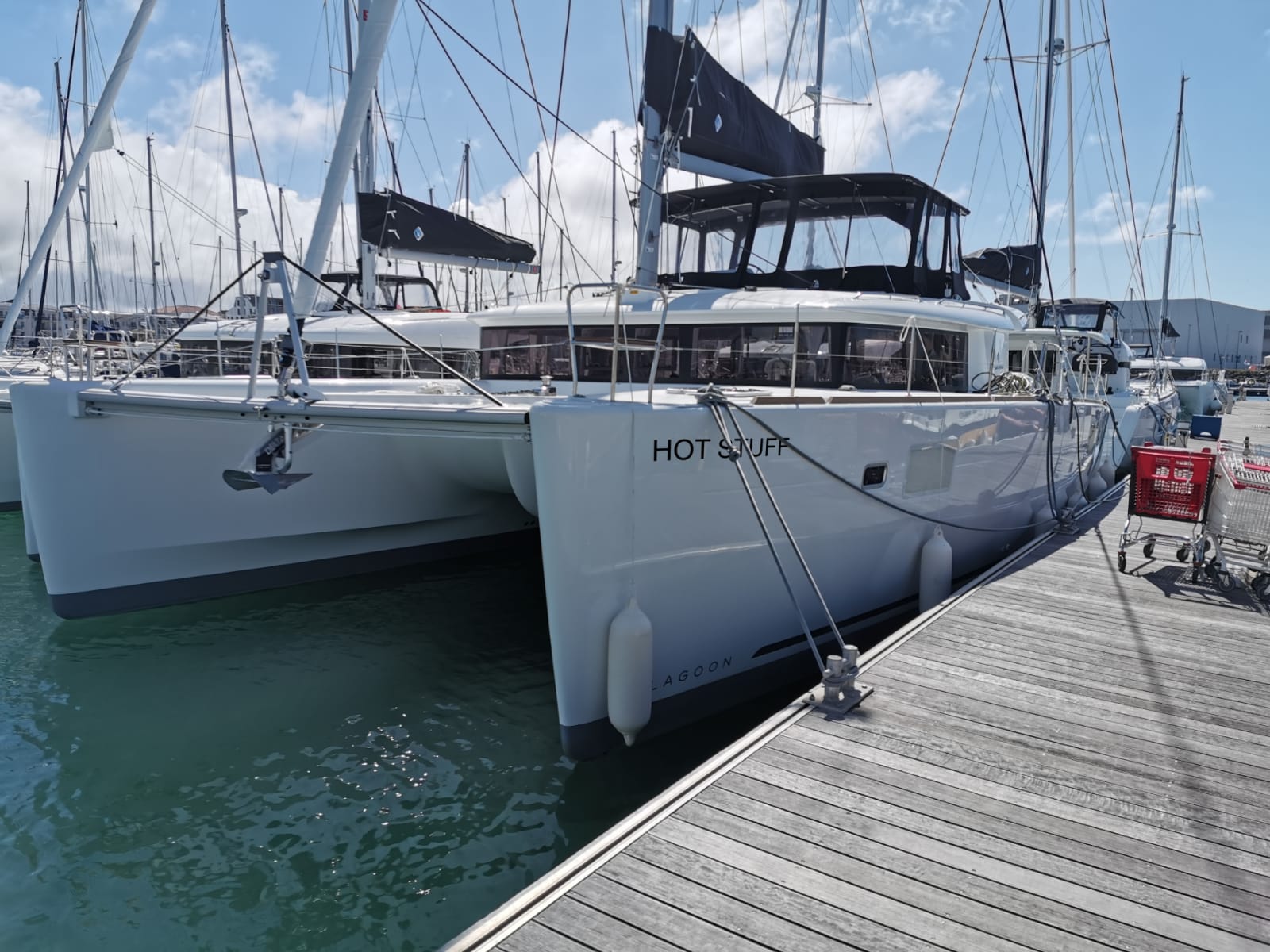 Lagoon 450 F — photo 1