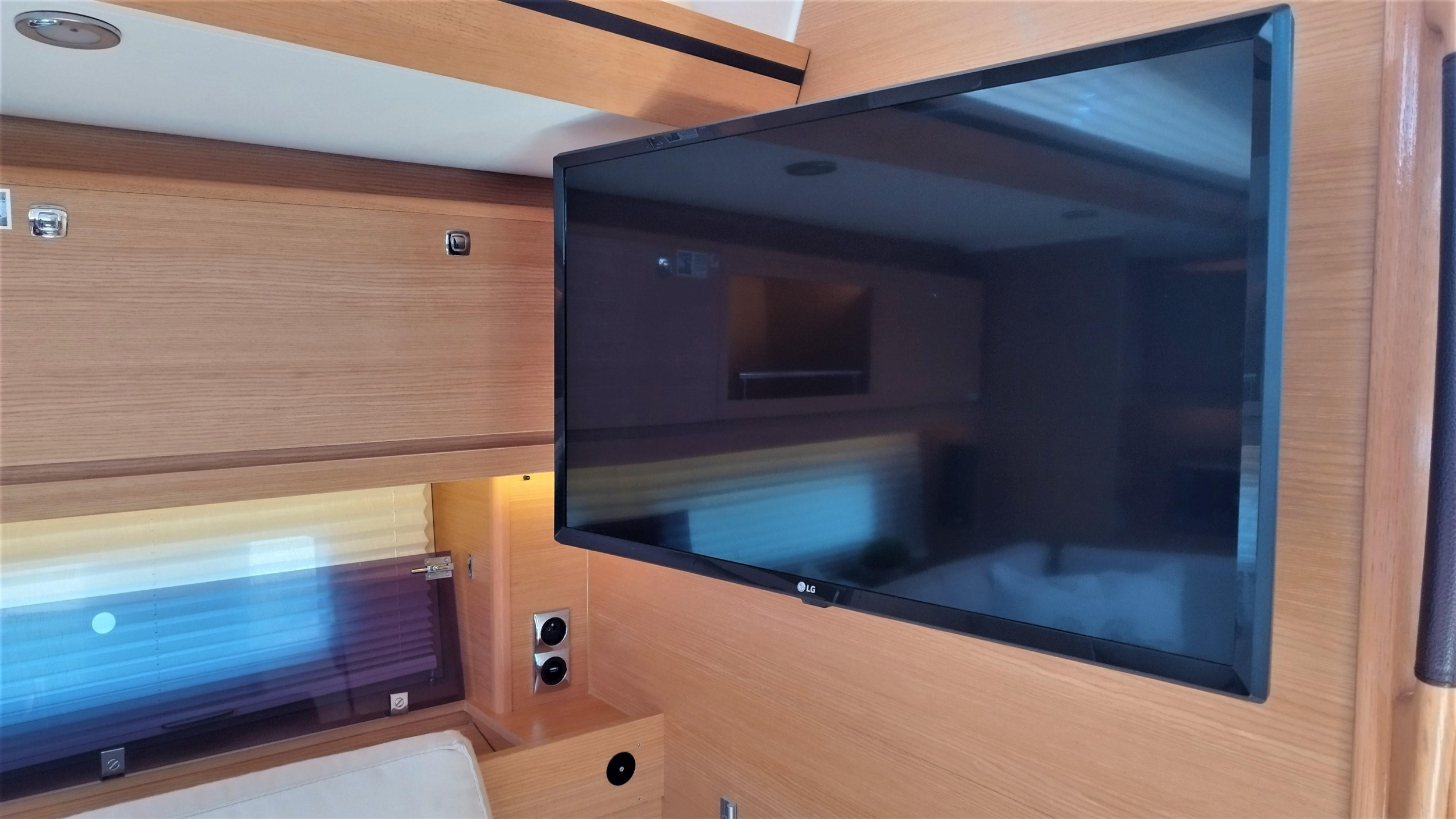 Dufour 56 Exclusive 2019 — photo 55