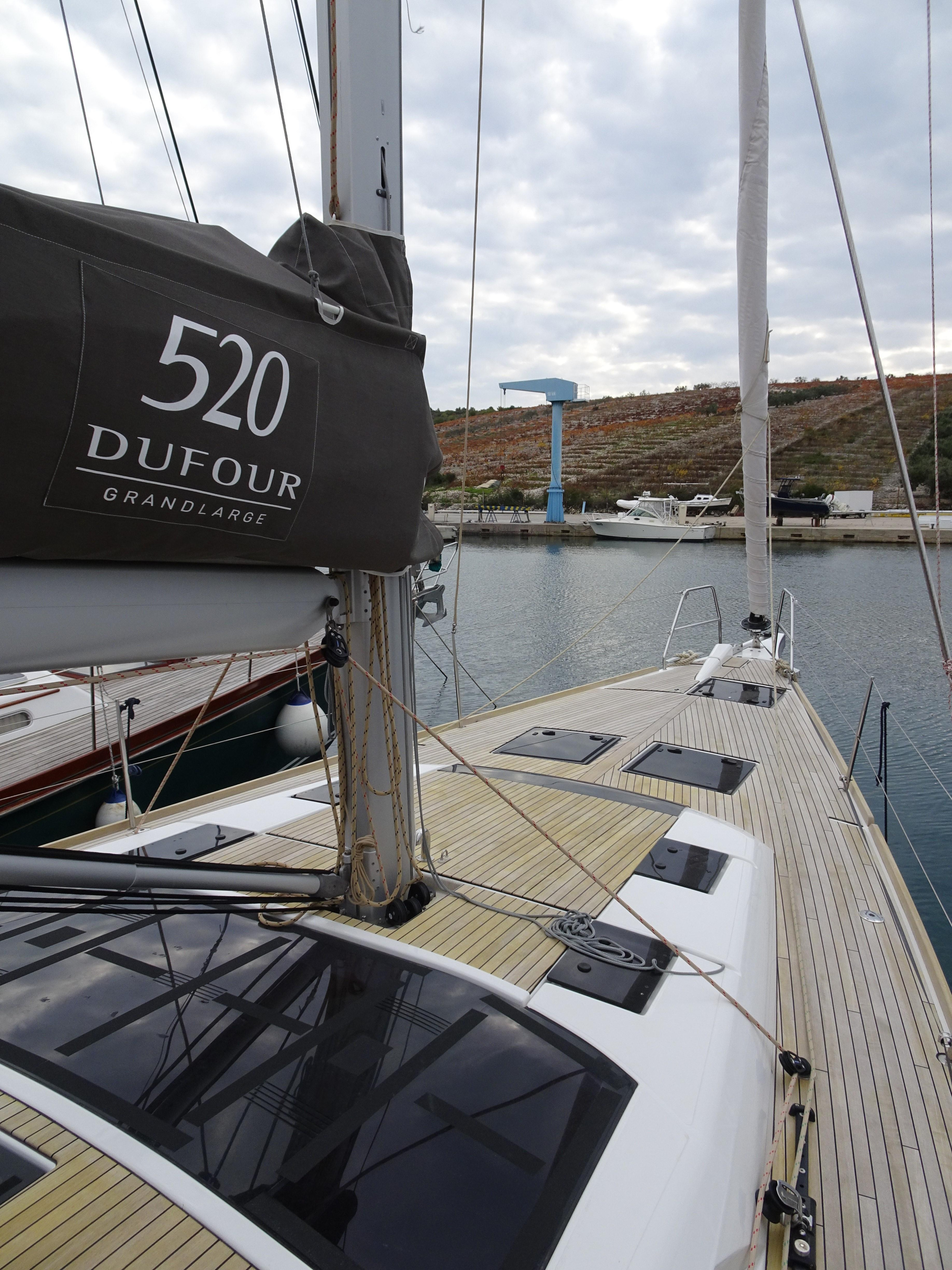 Dufour 520 GL — photo 16