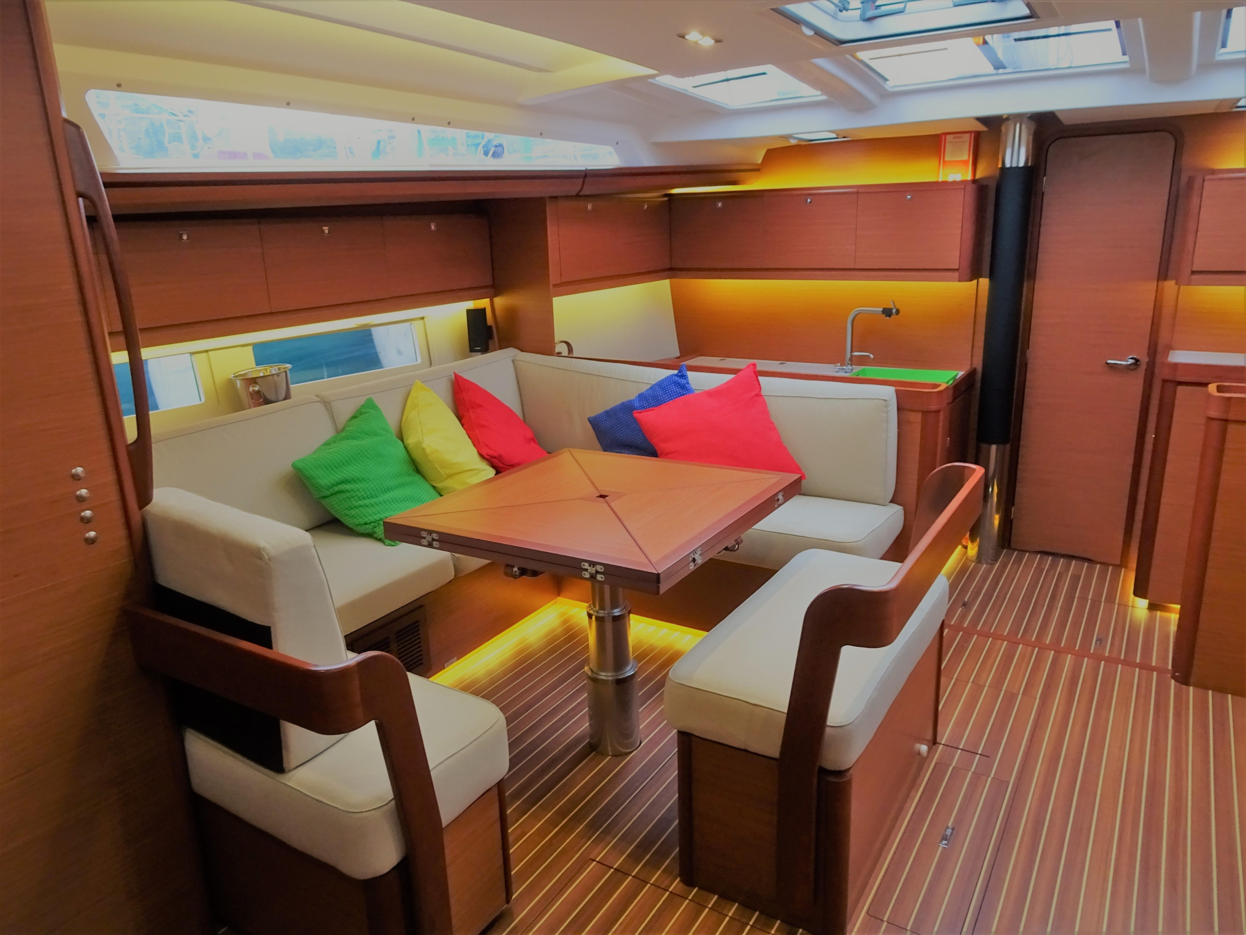 Dufour 520 GL — photo 25
