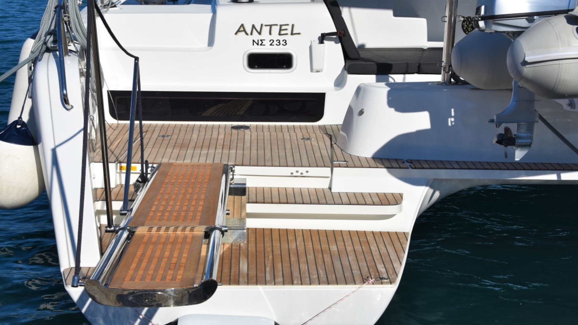 Lagoon 42 (AC, Gen, Watermaker) — photo 19