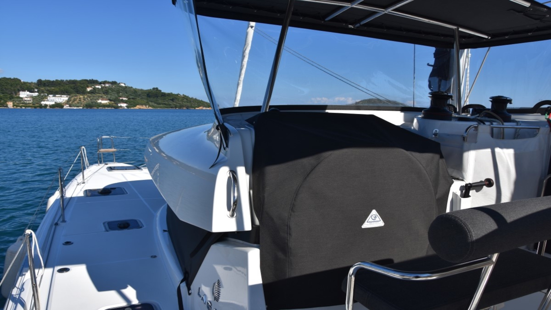 Lagoon 42 (AC, Gen, Watermaker) — photo 7