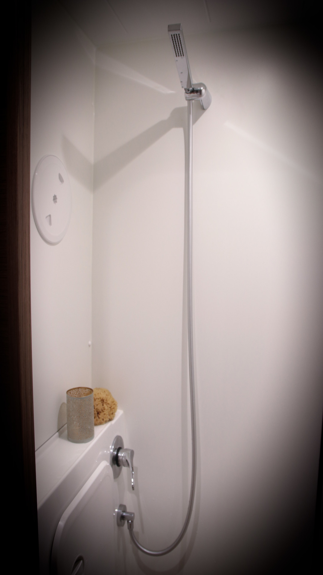 Lagoon 42 (AC, Gen, Watermaker) — photo 4