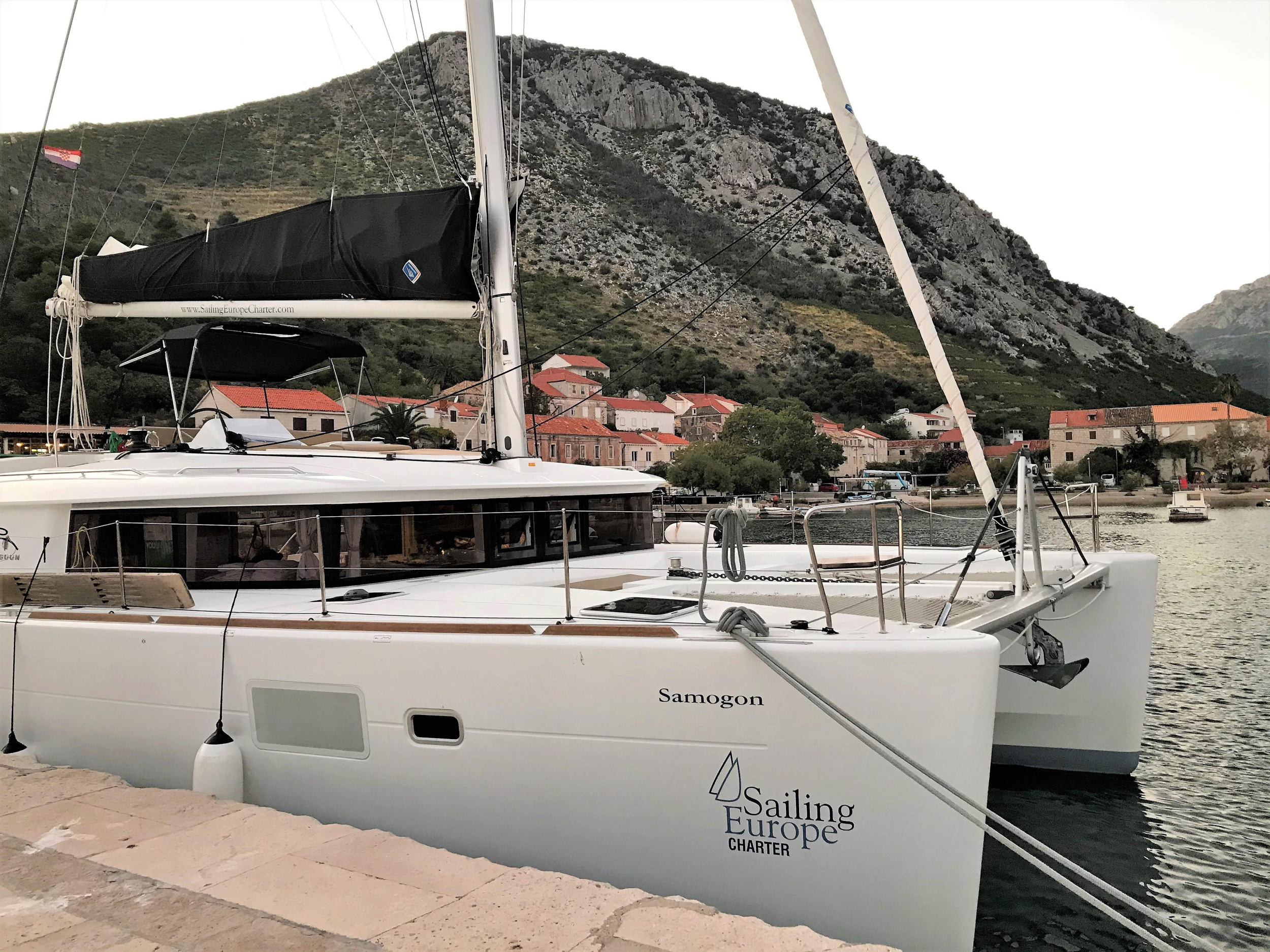 Lagoon 450F — photo 19