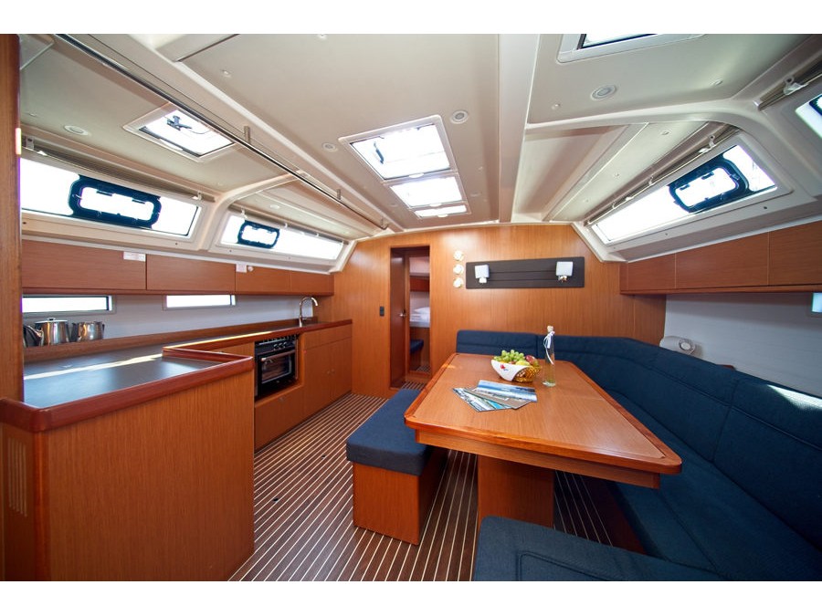 Bavaria 46 CN — photo 7