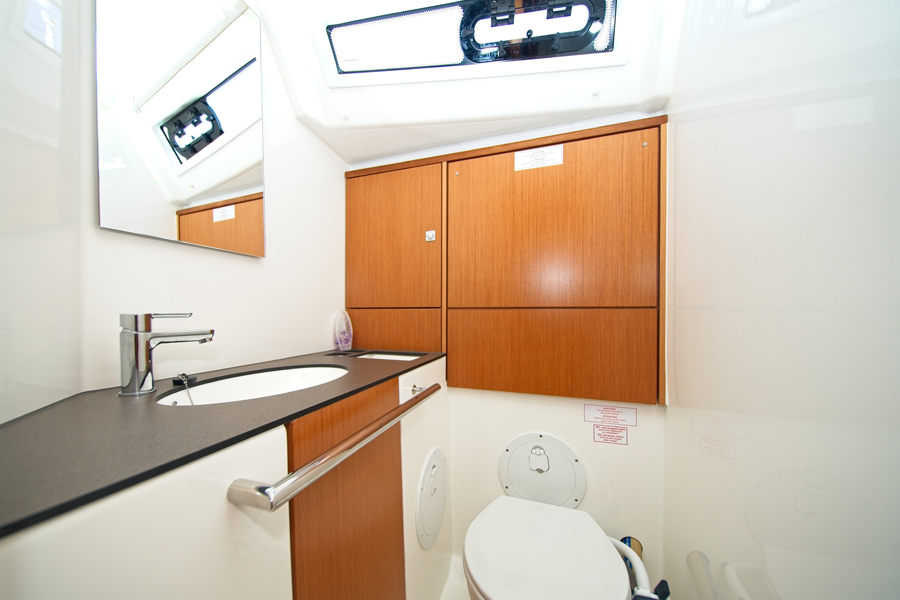 Bavaria 46 CN — photo 4