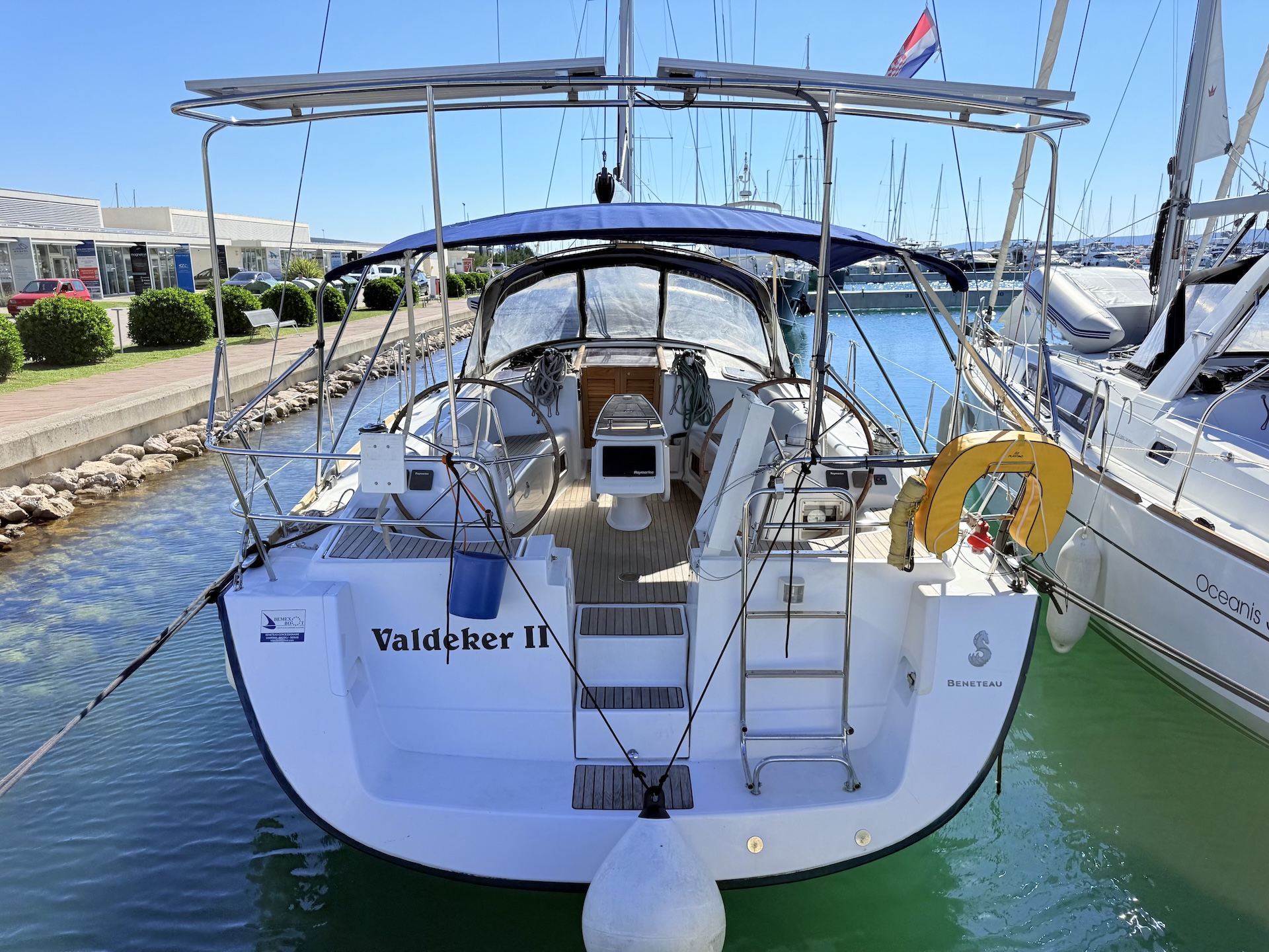 Oceanis 43 — photo 11