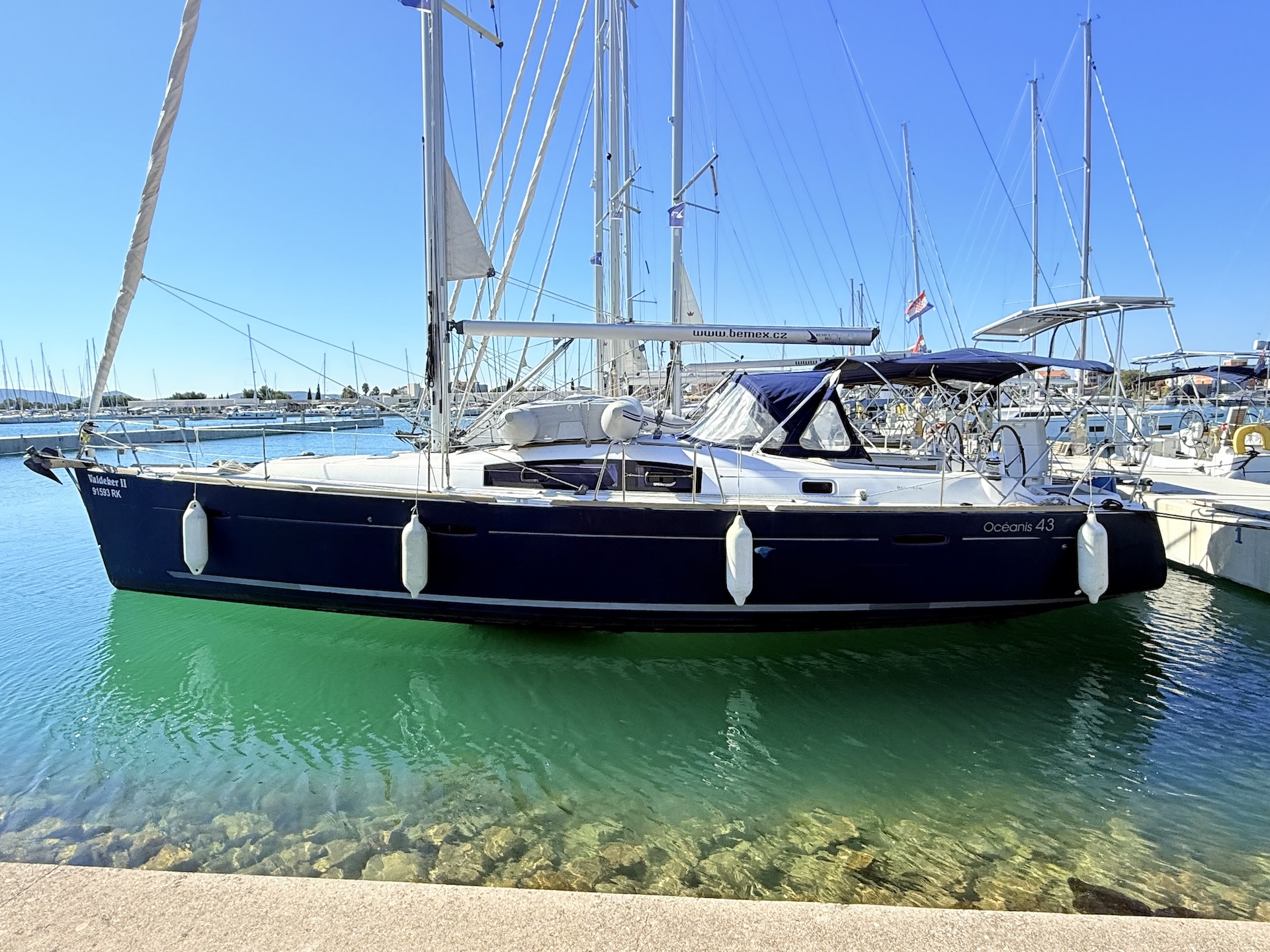 Oceanis 43 — photo 7