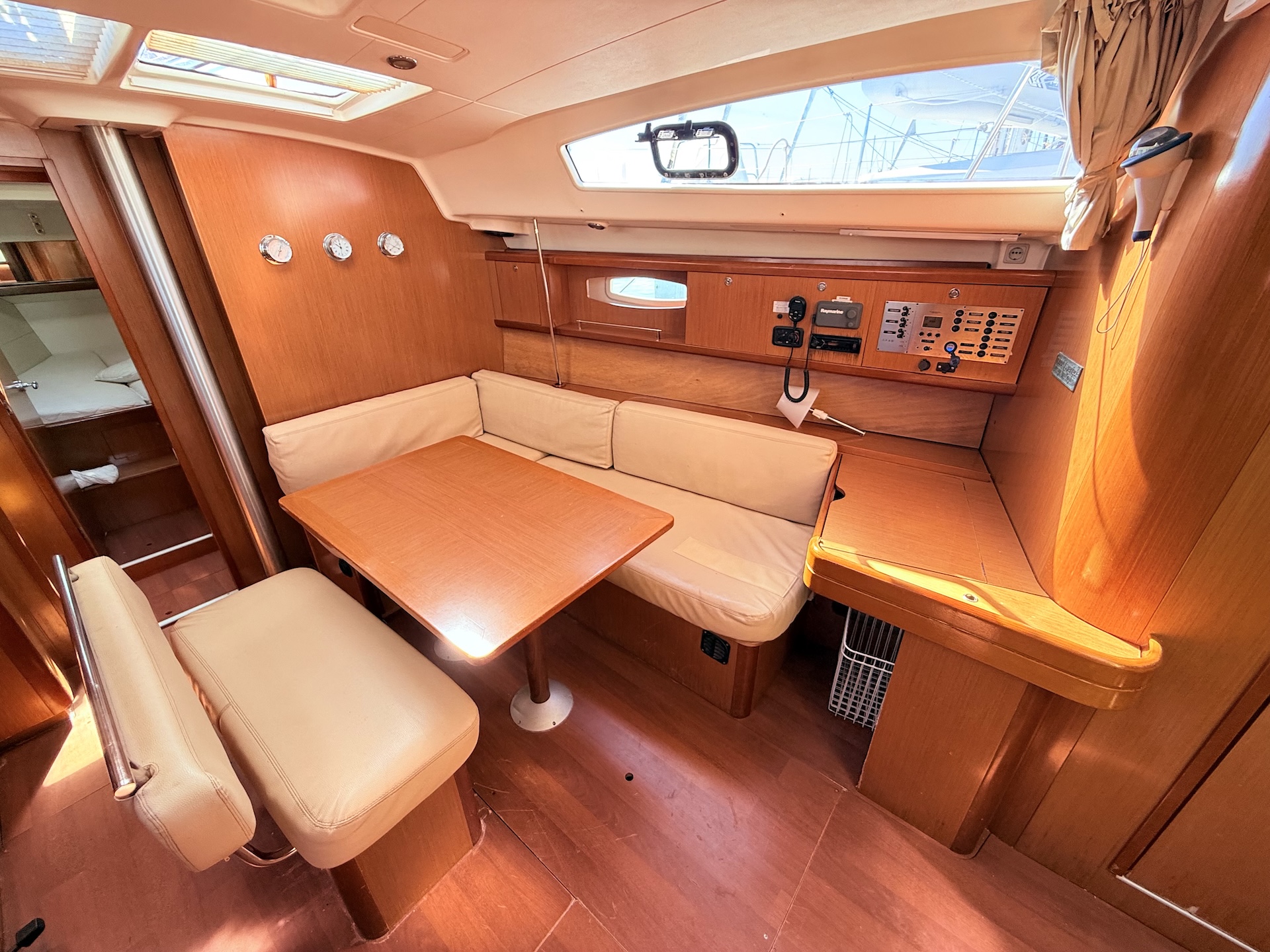 Oceanis 43 — photo 2