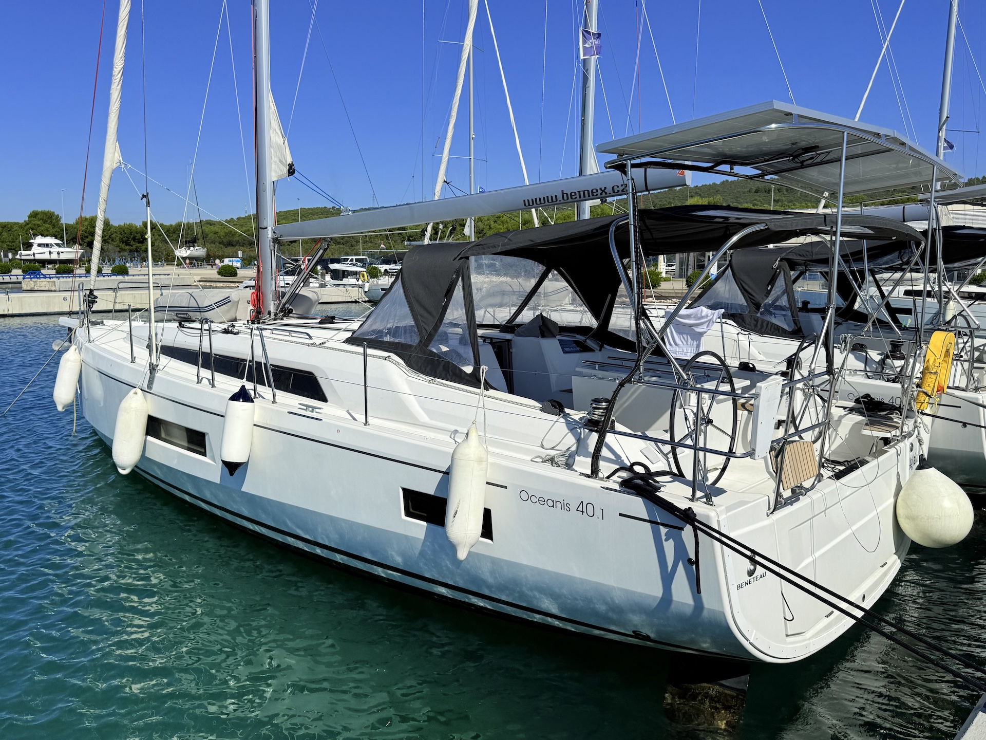 Oceanis 40.1 — photo 13