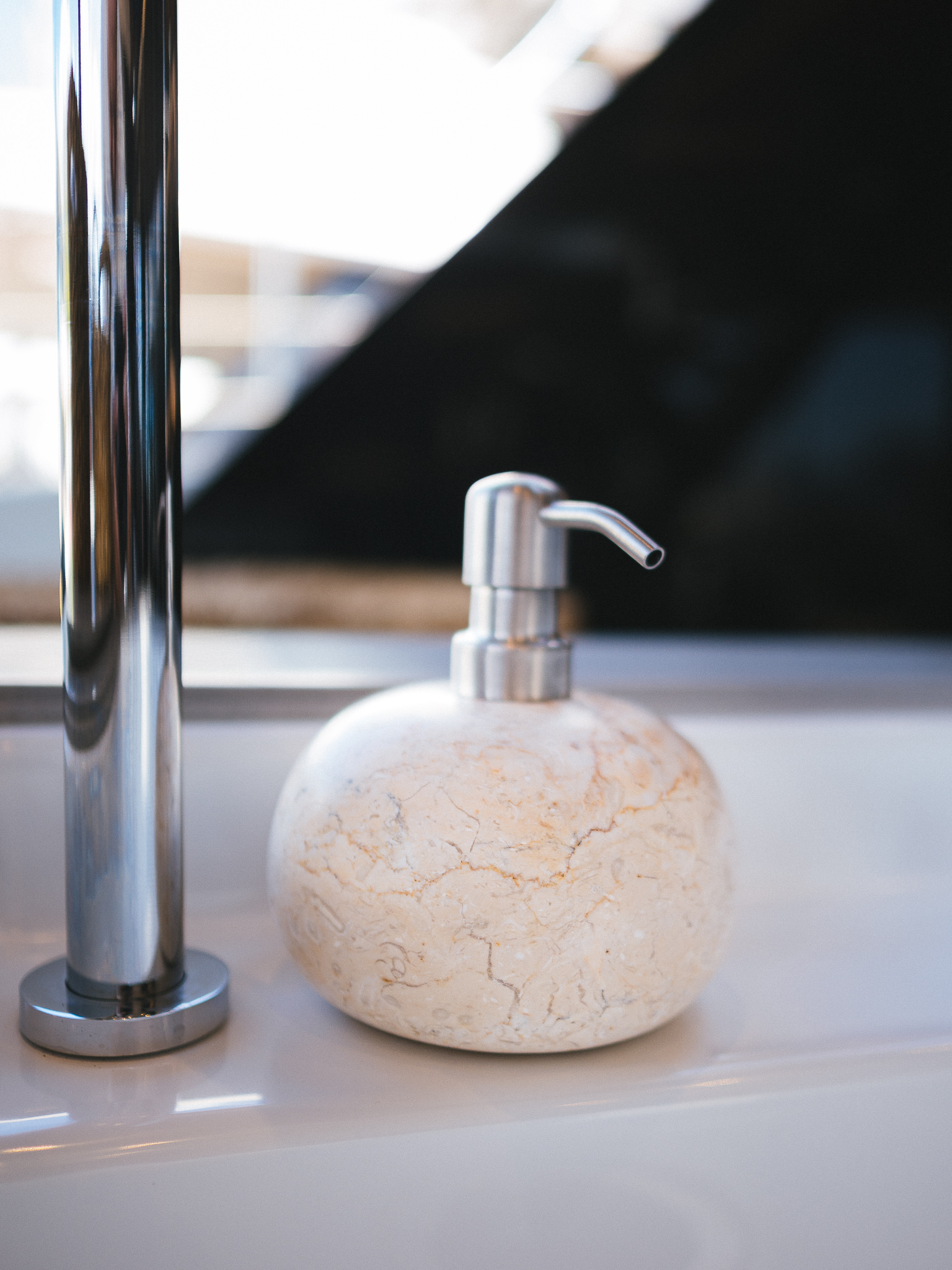 Sunreef 70 Eco — photo 9