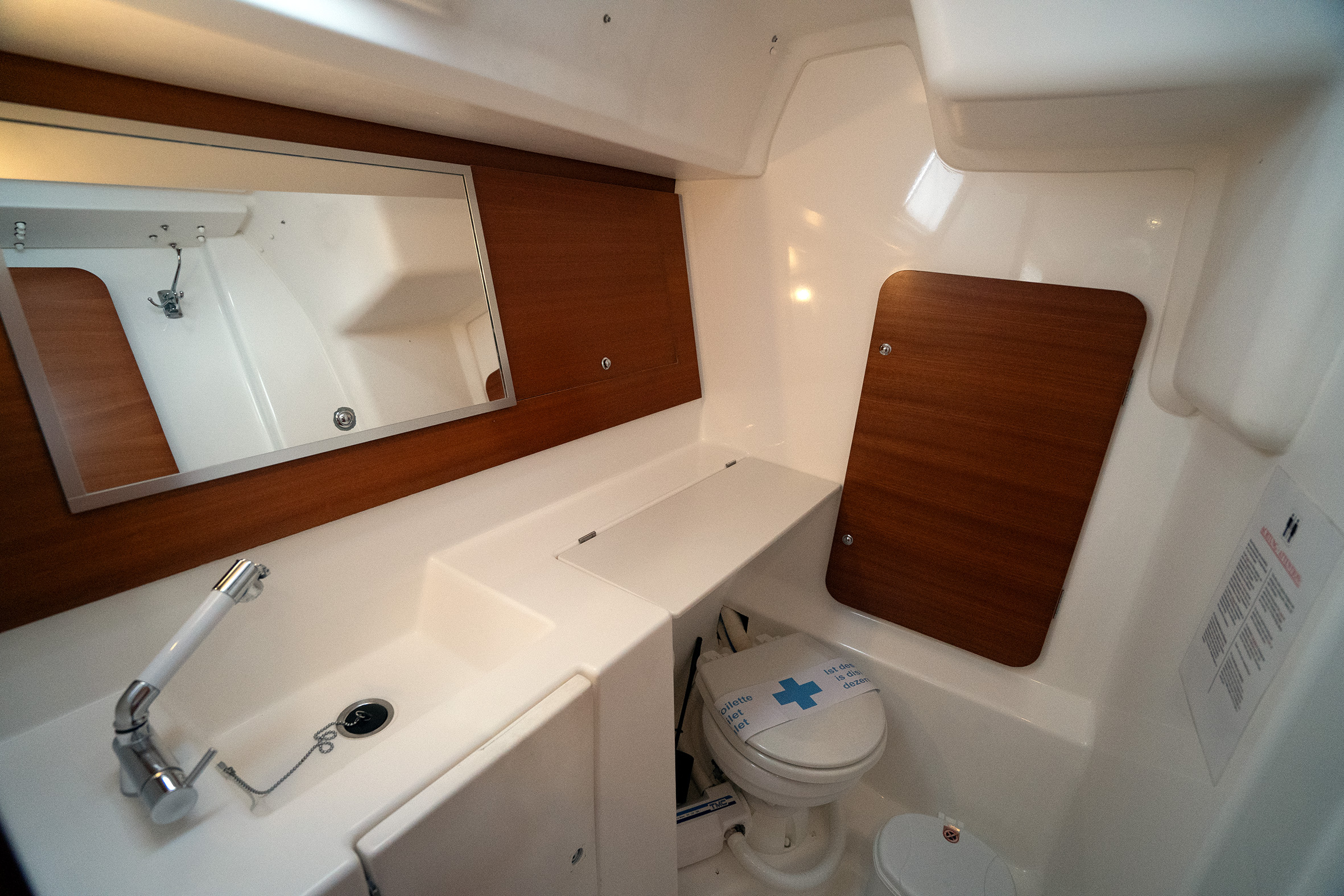 Dufour 335 Grand Large — photo 19