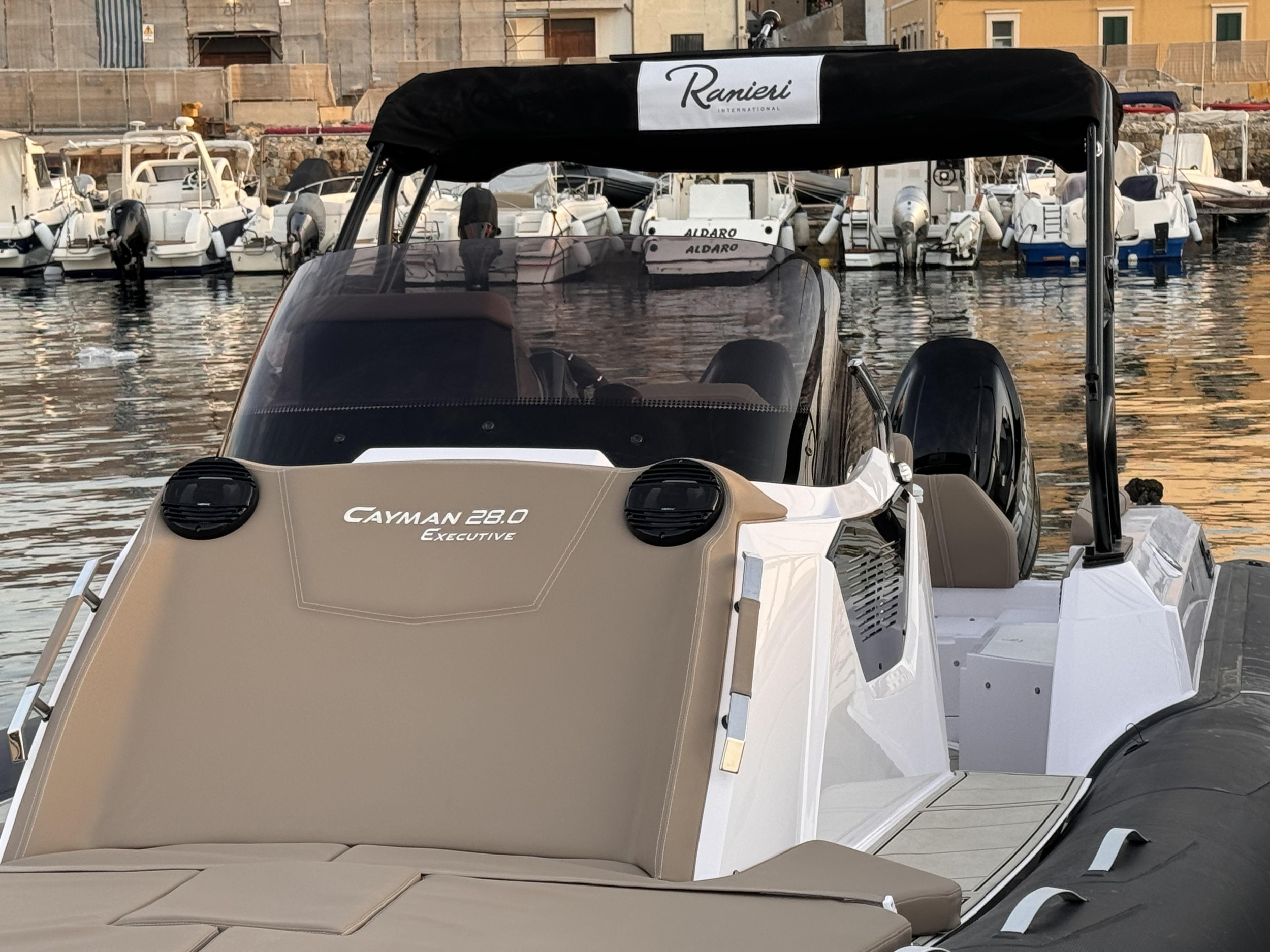Ranieri Cayman 28.0 Executive — photo 6