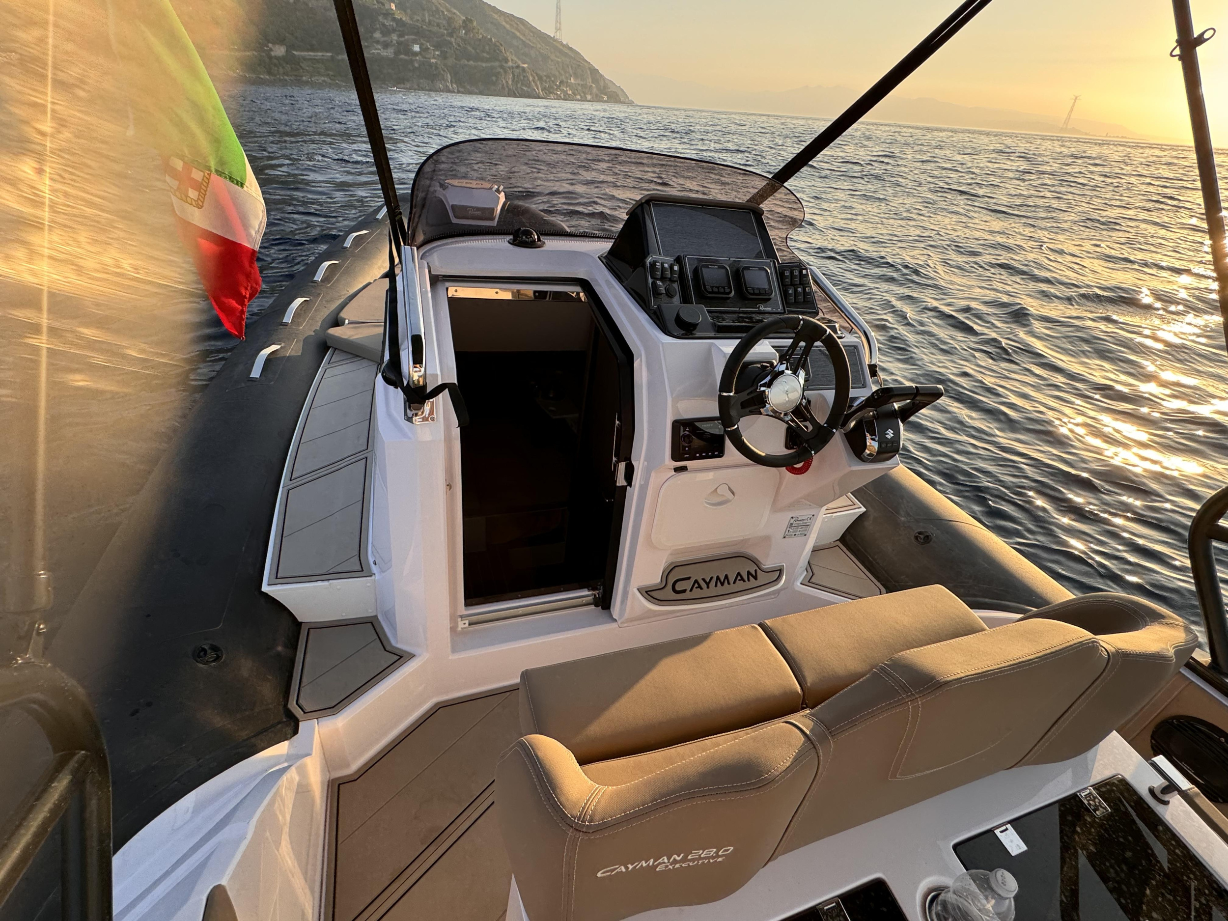 Ranieri Cayman 28.0 Executive — photo 30
