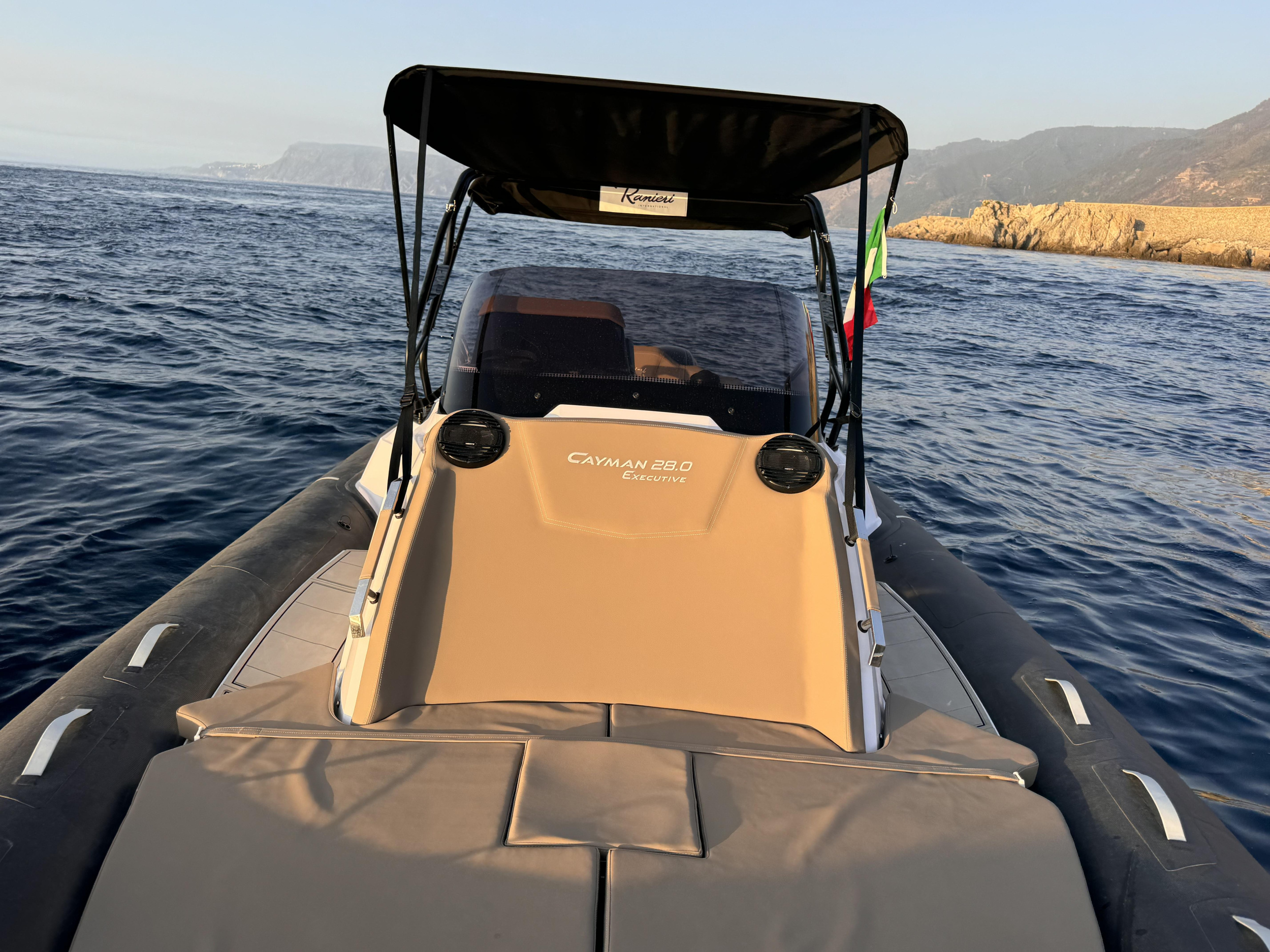 Ranieri Cayman 28.0 Executive — photo 23
