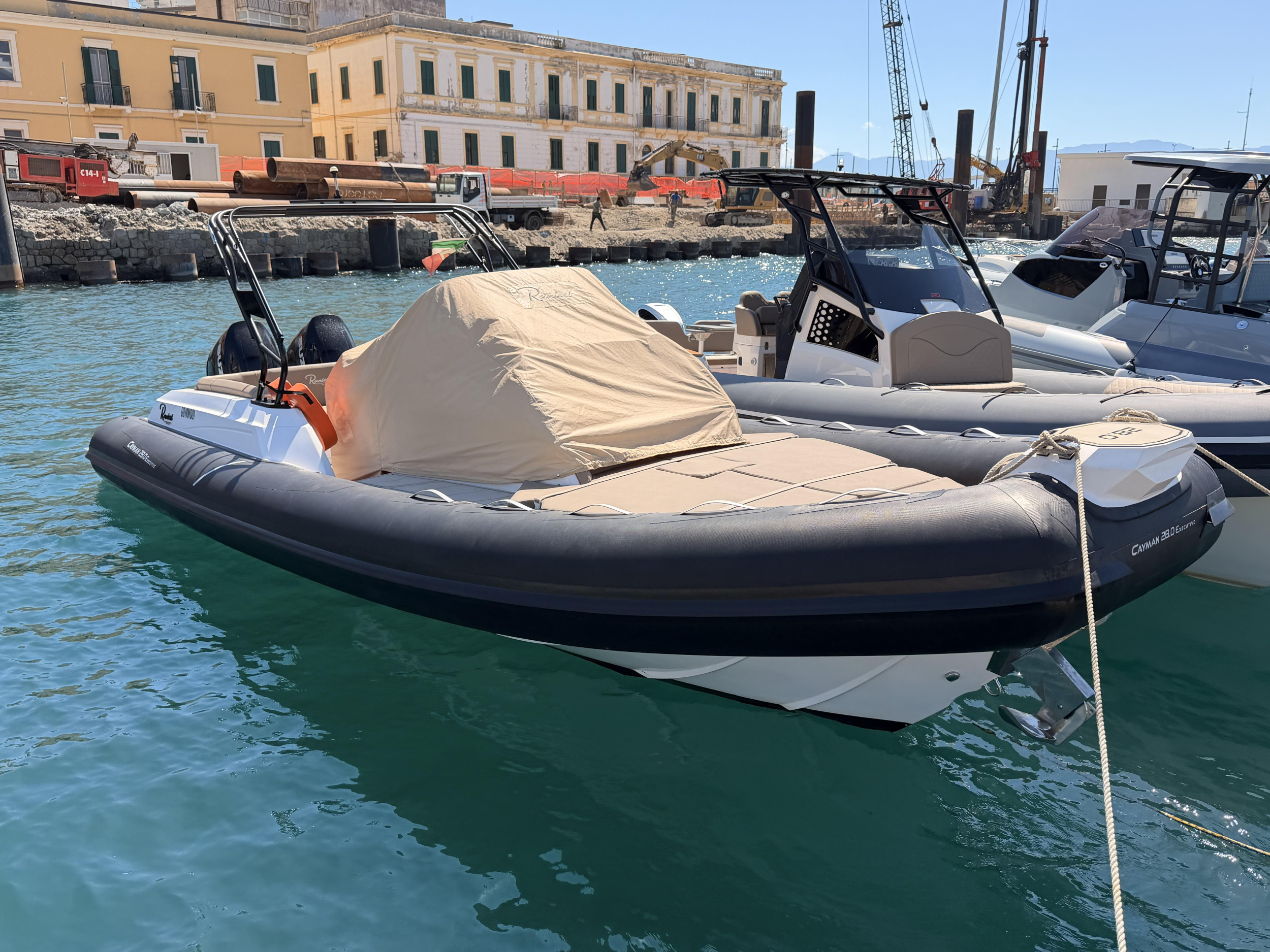 Ranieri Cayman 28.0 Executive — photo 17