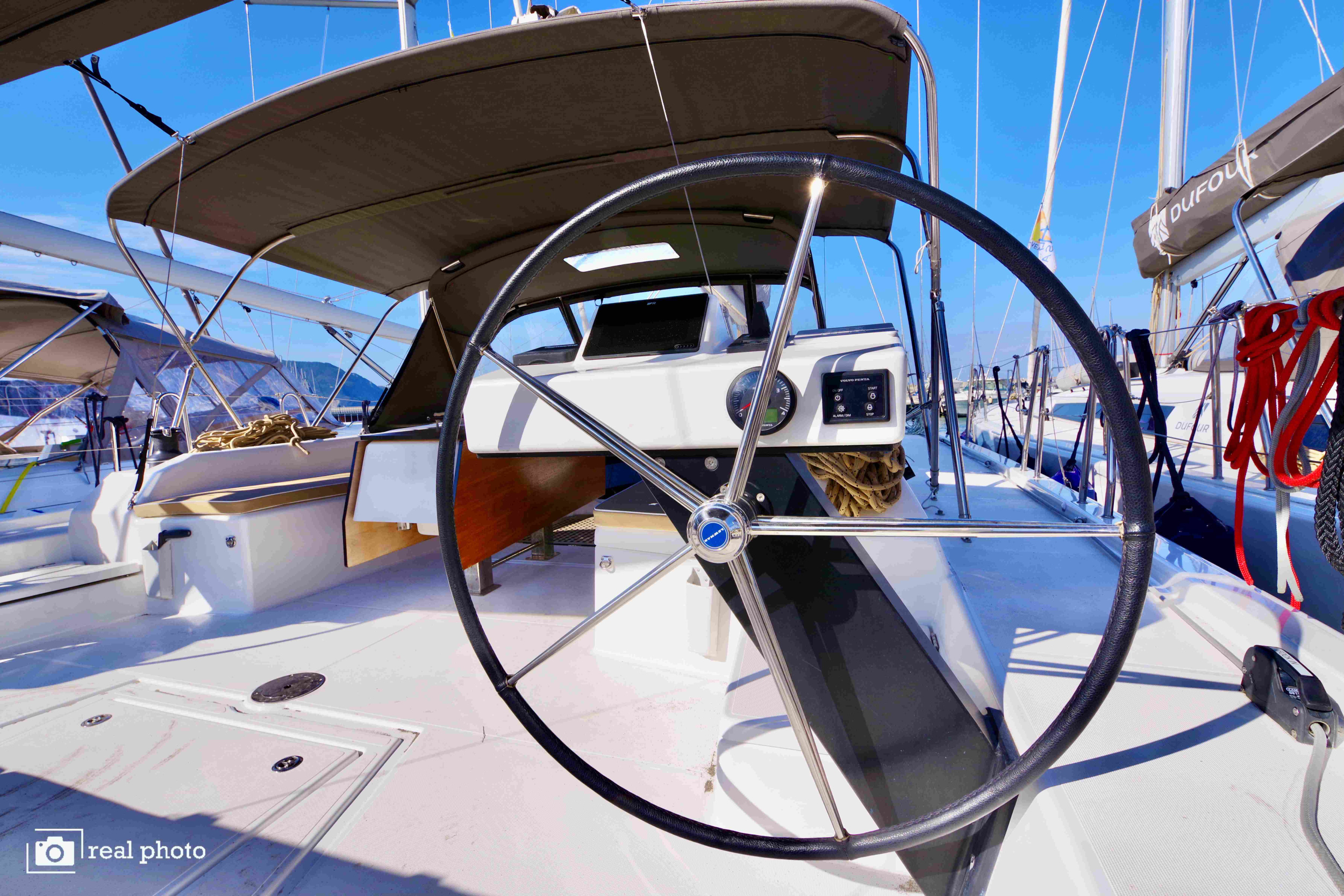 Dufour 530 — photo 11