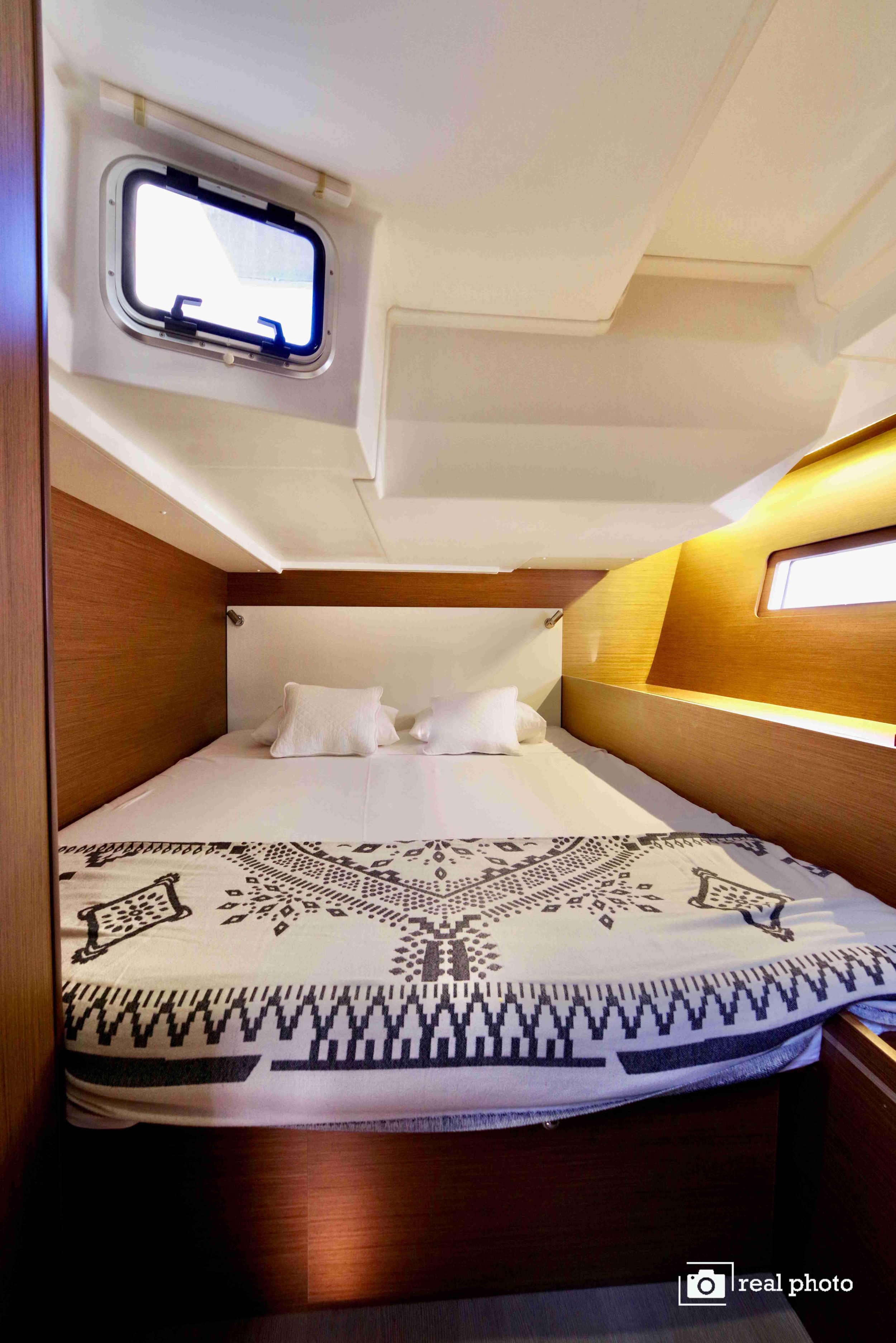Oceanis 51.1 — photo 11