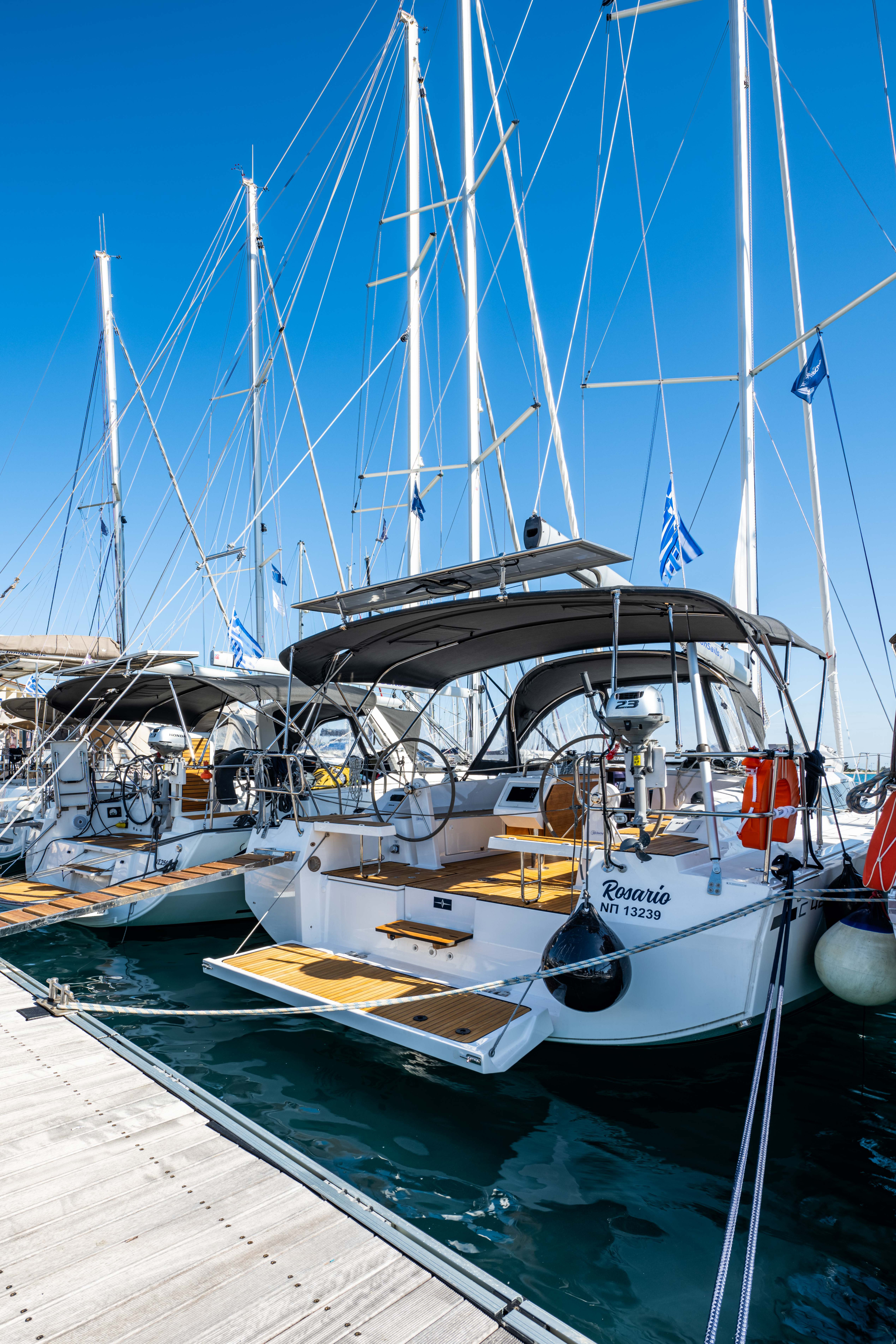 Bavaria C42 — photo 7