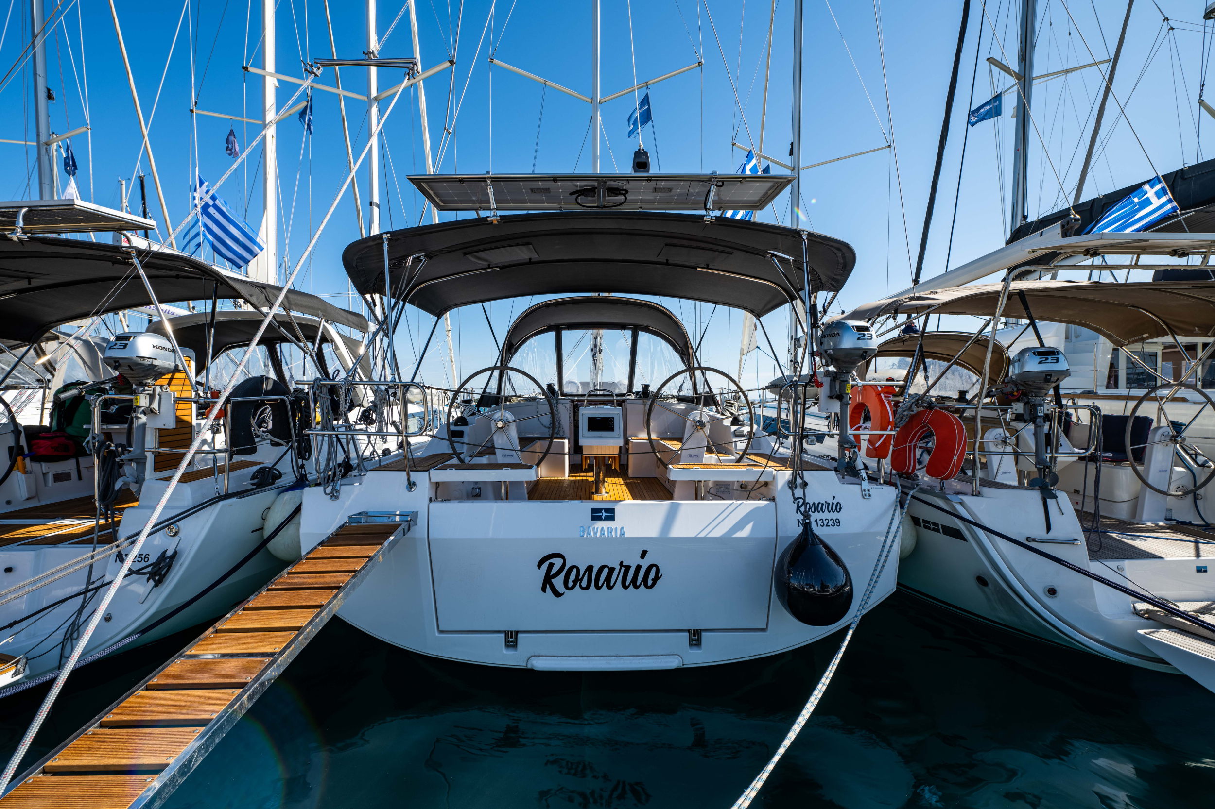 Bavaria C42 — photo 26