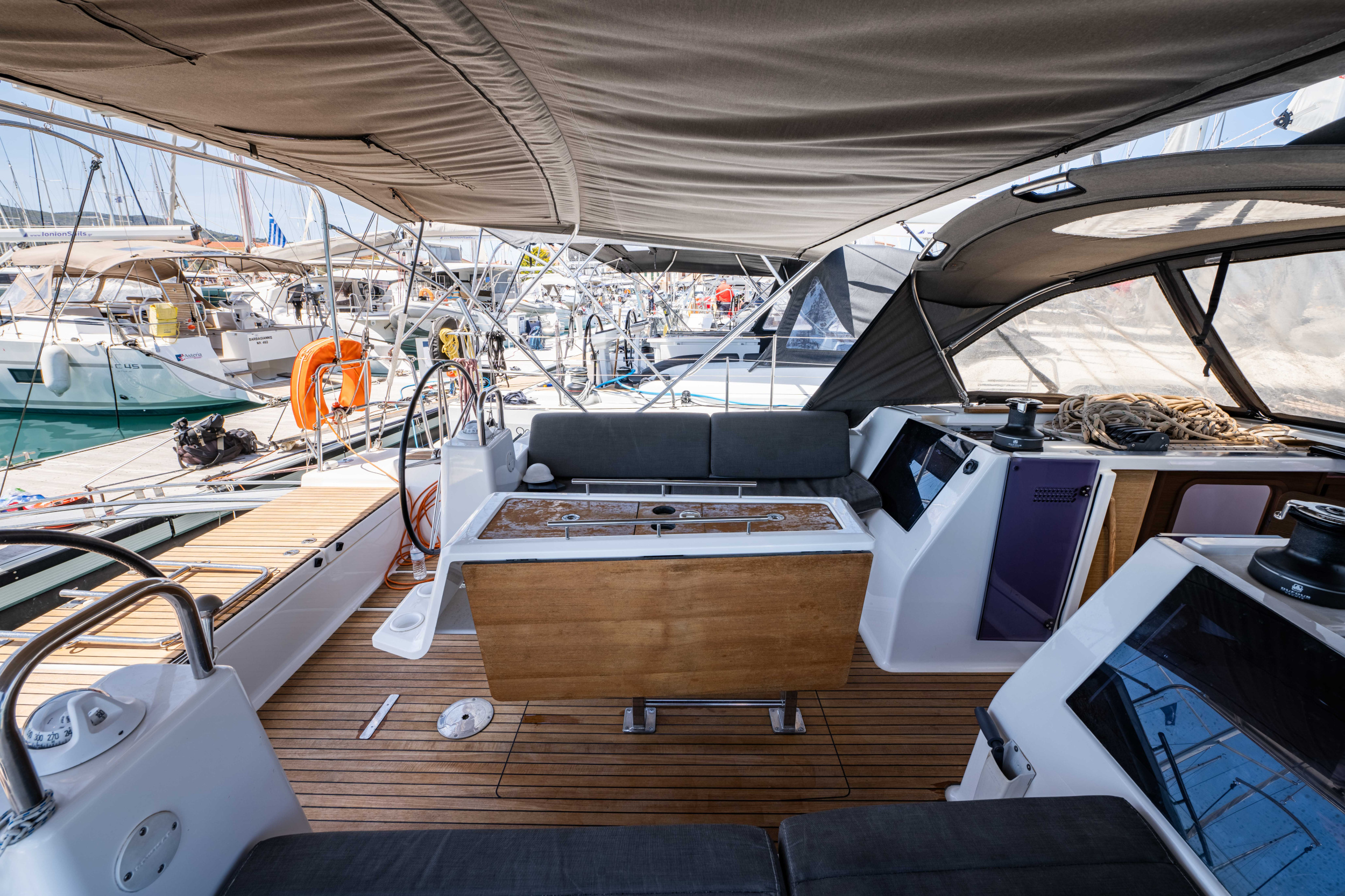 Dufour 460 Grand Large — photo 20