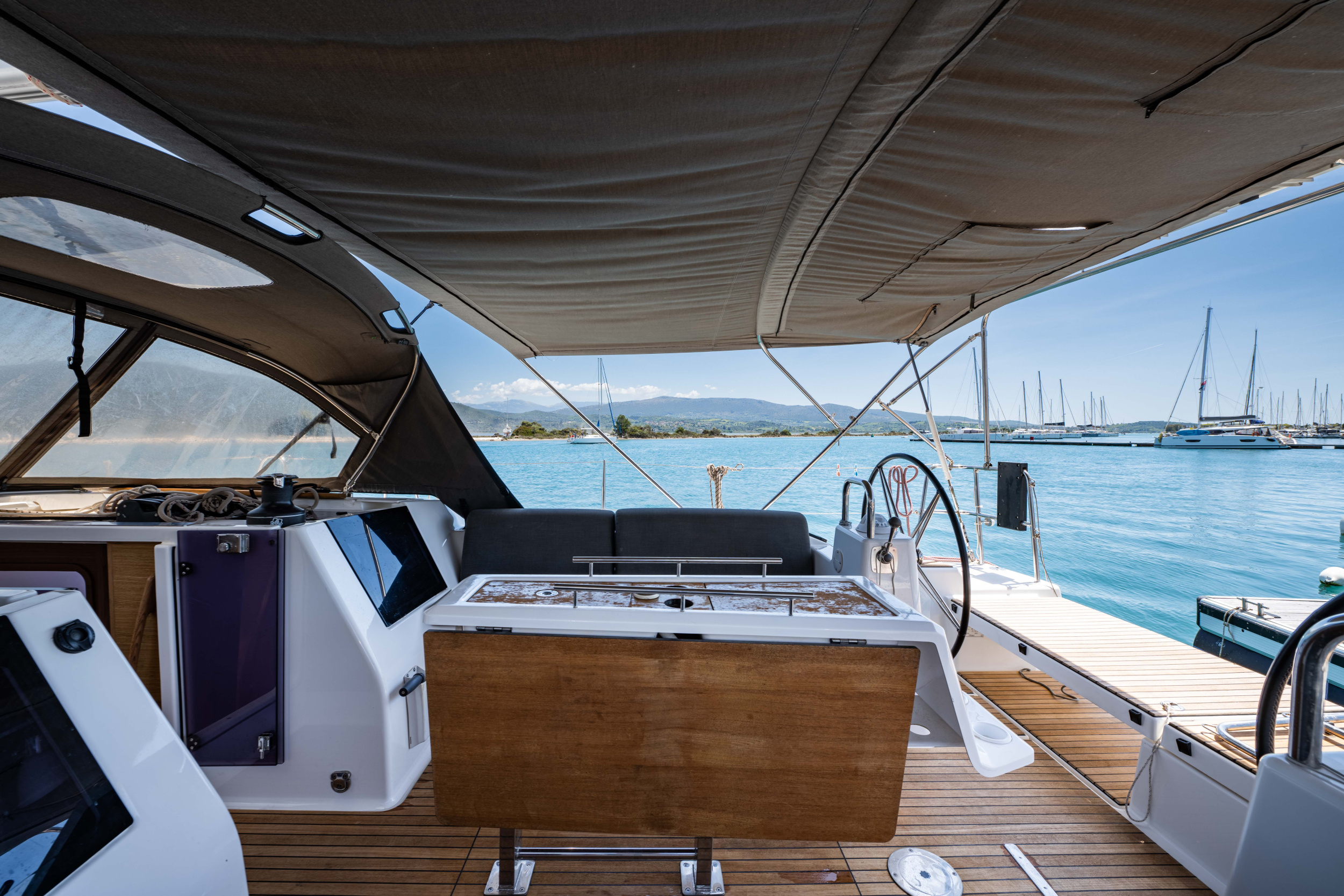 Dufour 460 Grand Large — photo 3
