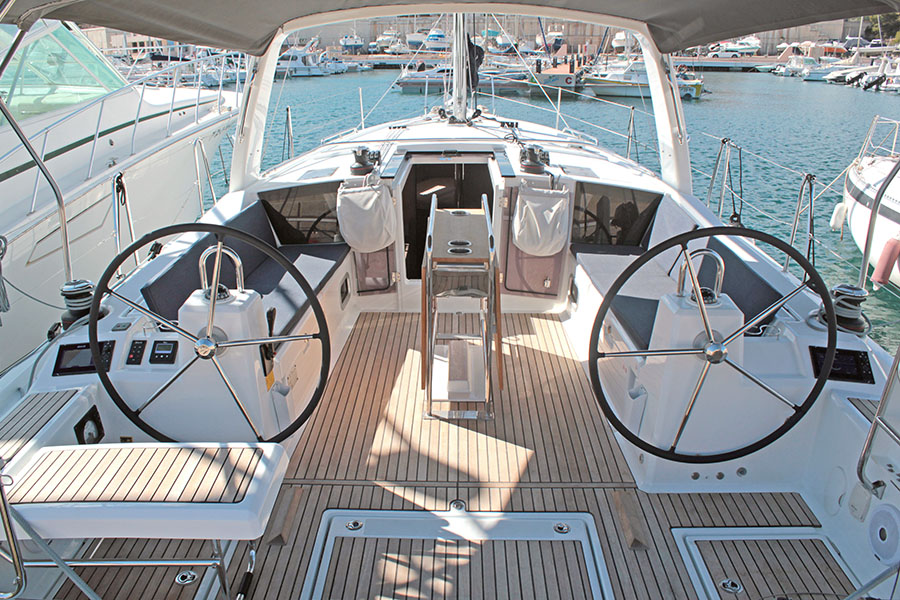 Oceanis 41.1 (2 Heads) — photo 8