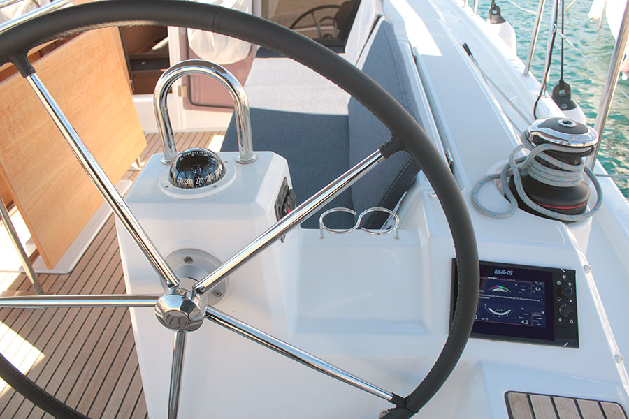 Oceanis 41.1 (2 Heads) — photo 6