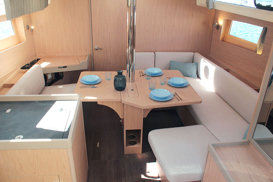 Oceanis 41.1 (2 Heads) — photo 19