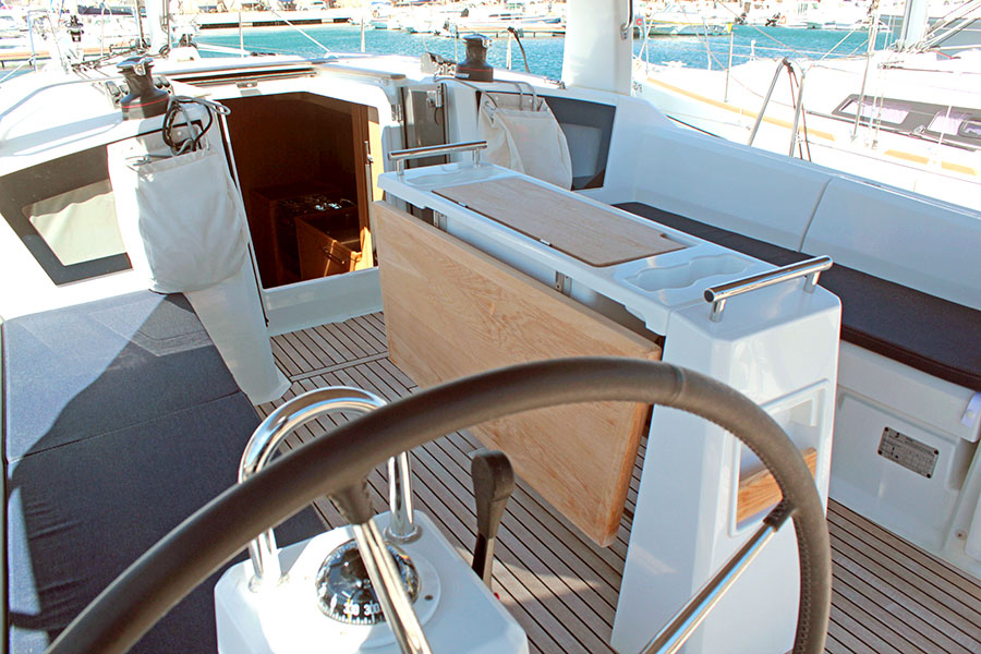 Oceanis 38.1 — photo 12