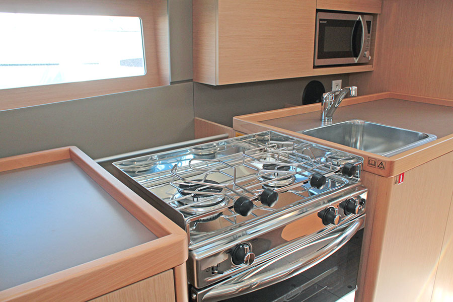 Oceanis 38.1 — photo 13
