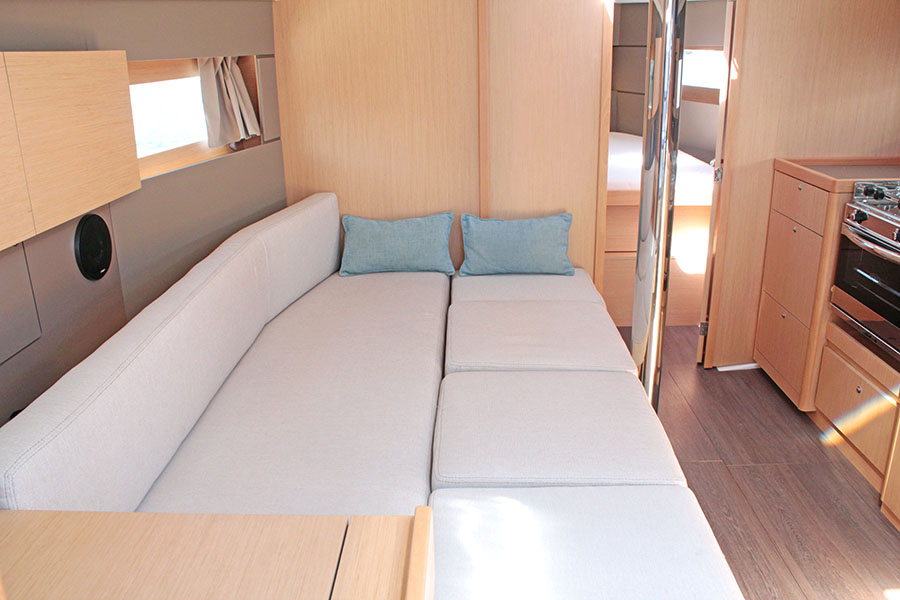 Oceanis 38.1 — photo 6