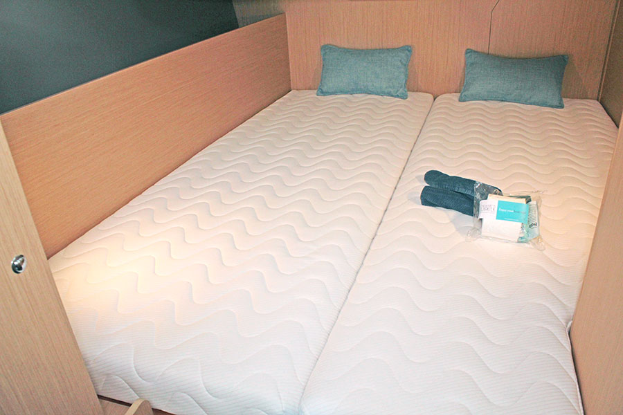 Oceanis 38.1 — photo 21