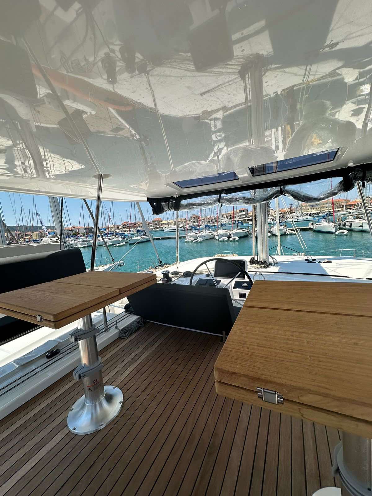 Lagoon 46 — photo 13