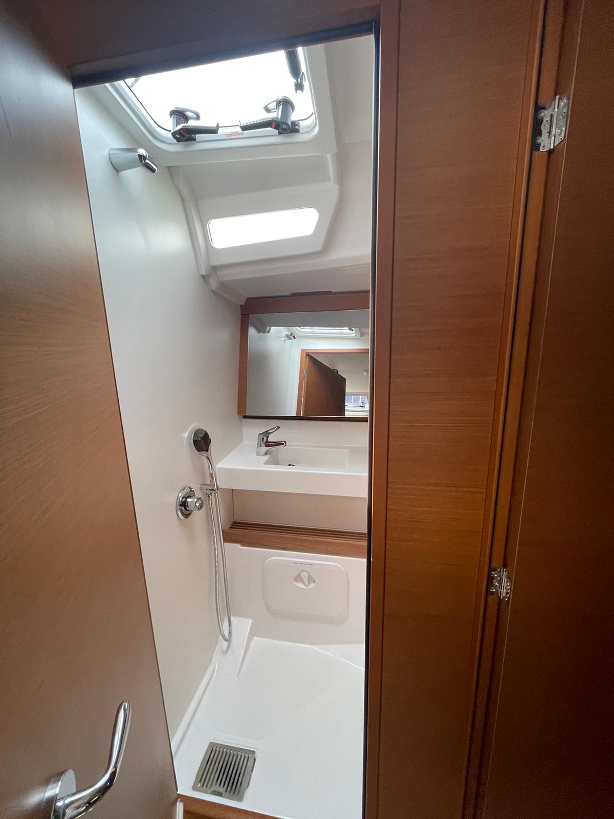 Sun Odyssey 440* — photo 8