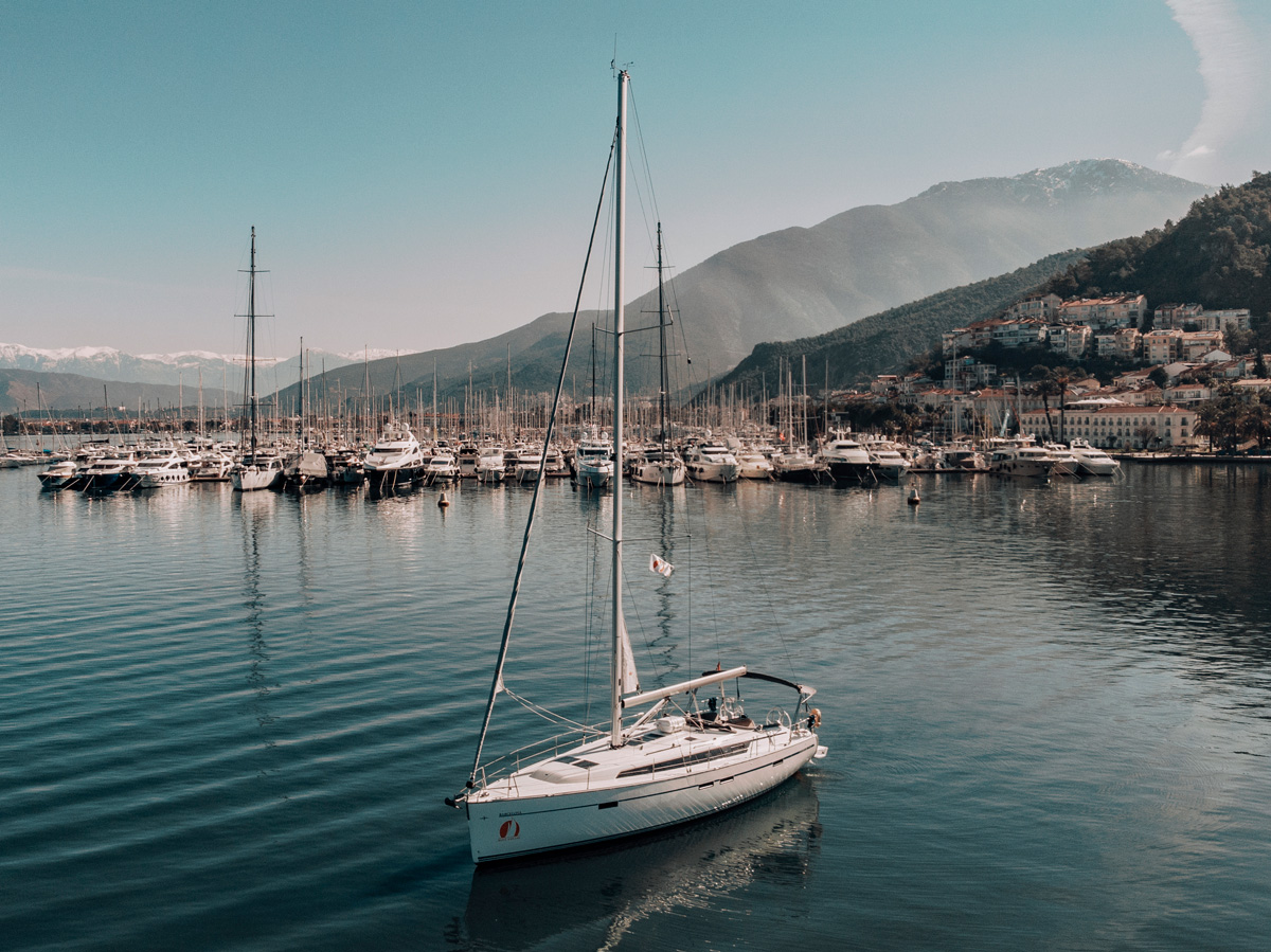 Bavaria Cruiser 46 — photo 3