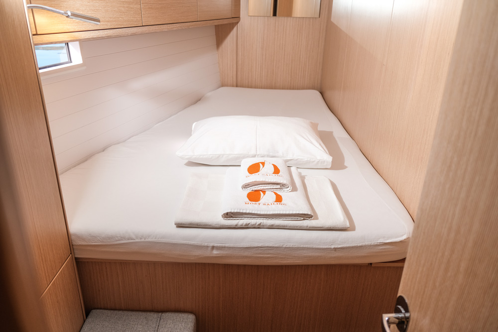 Bavaria Cruiser 46 — photo 14