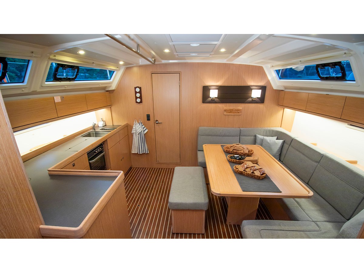 Bavaria Cruiser 46 — photo 9