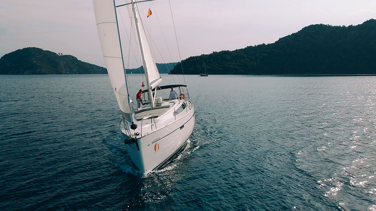 Bavaria Cruiser 46 — photo 12