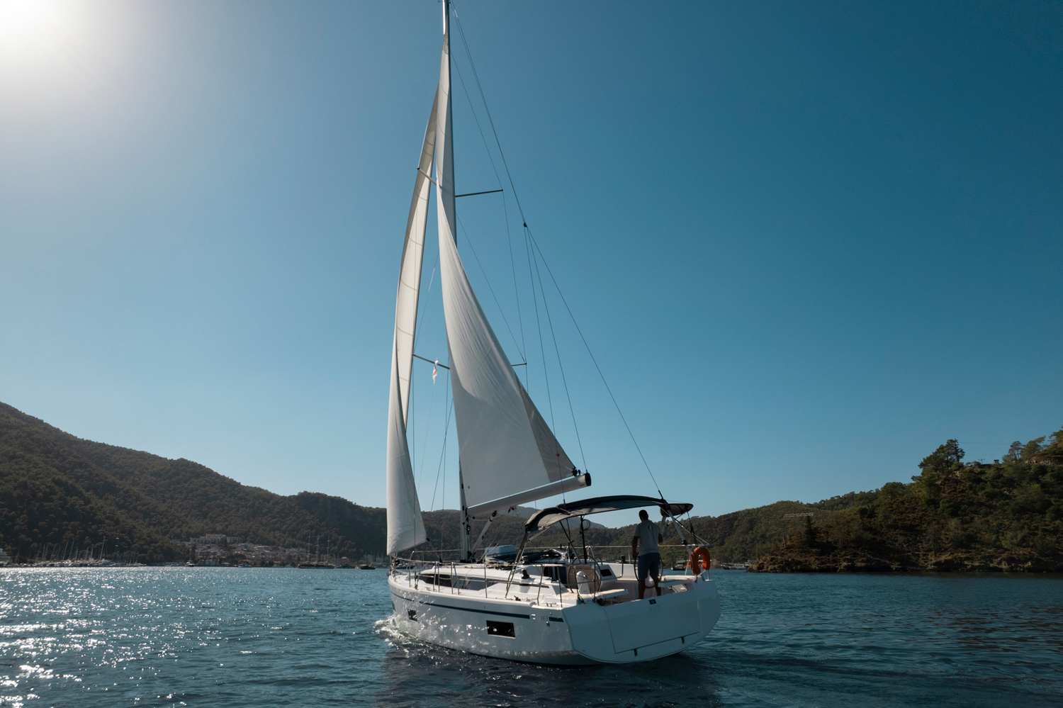Bavaria C38 — photo 7