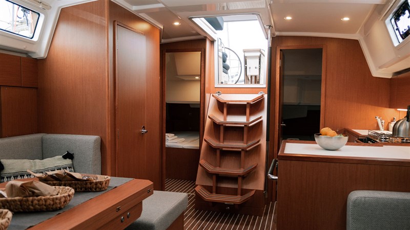 Bavaria C42 — photo 8