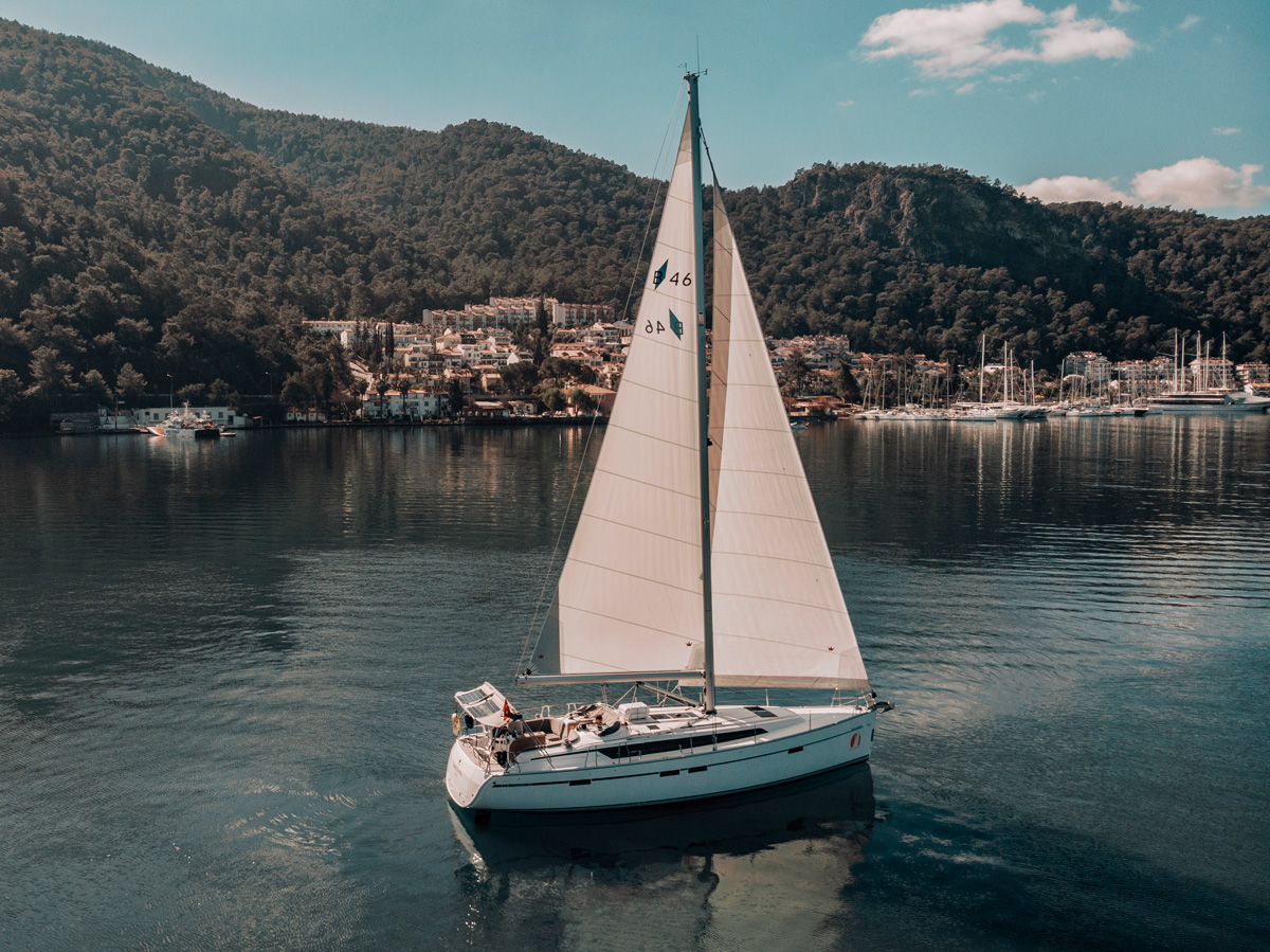 Bavaria Cruiser 46 — photo 1